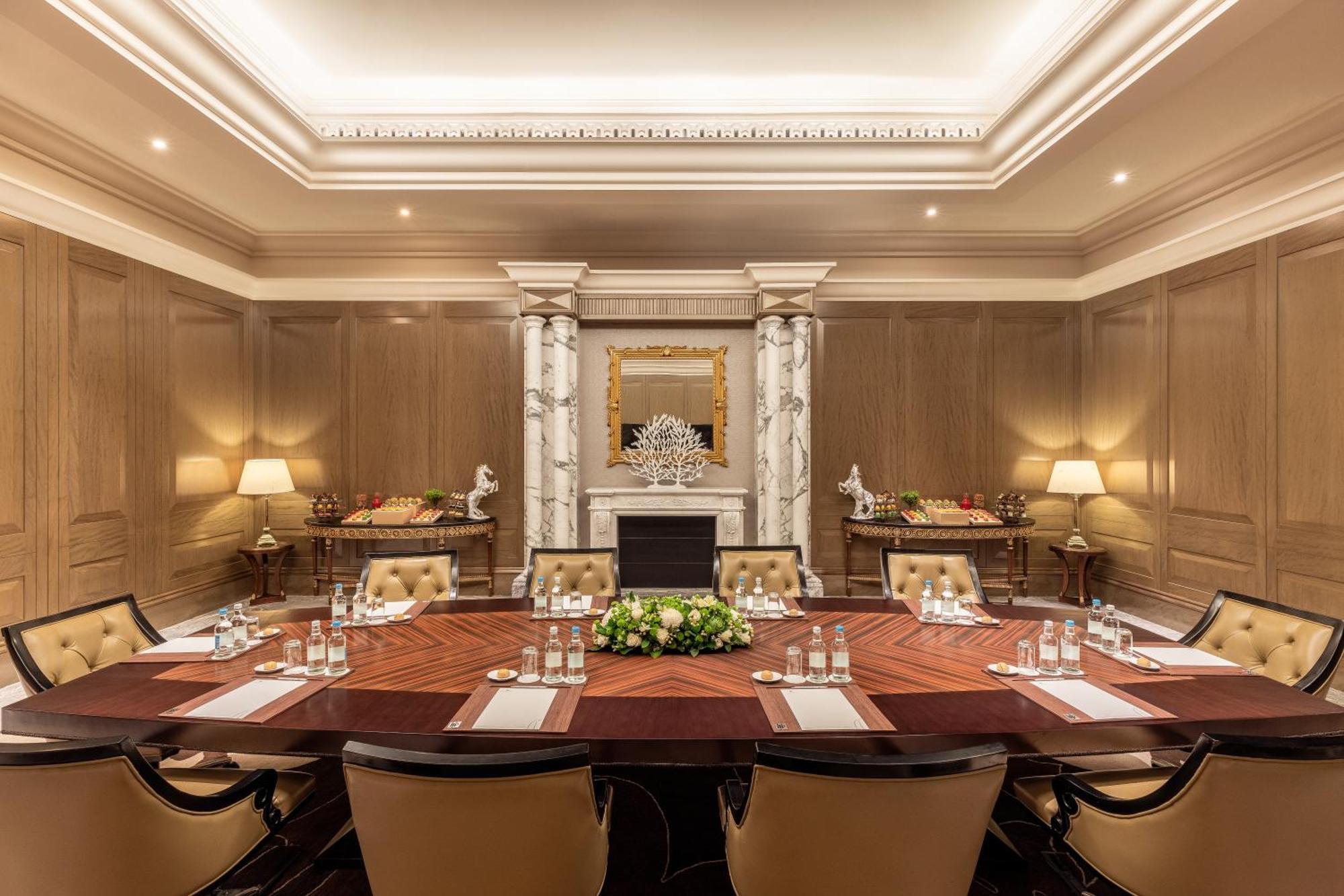 Hotel Al Habtoor Palace - Preferred & Dubai