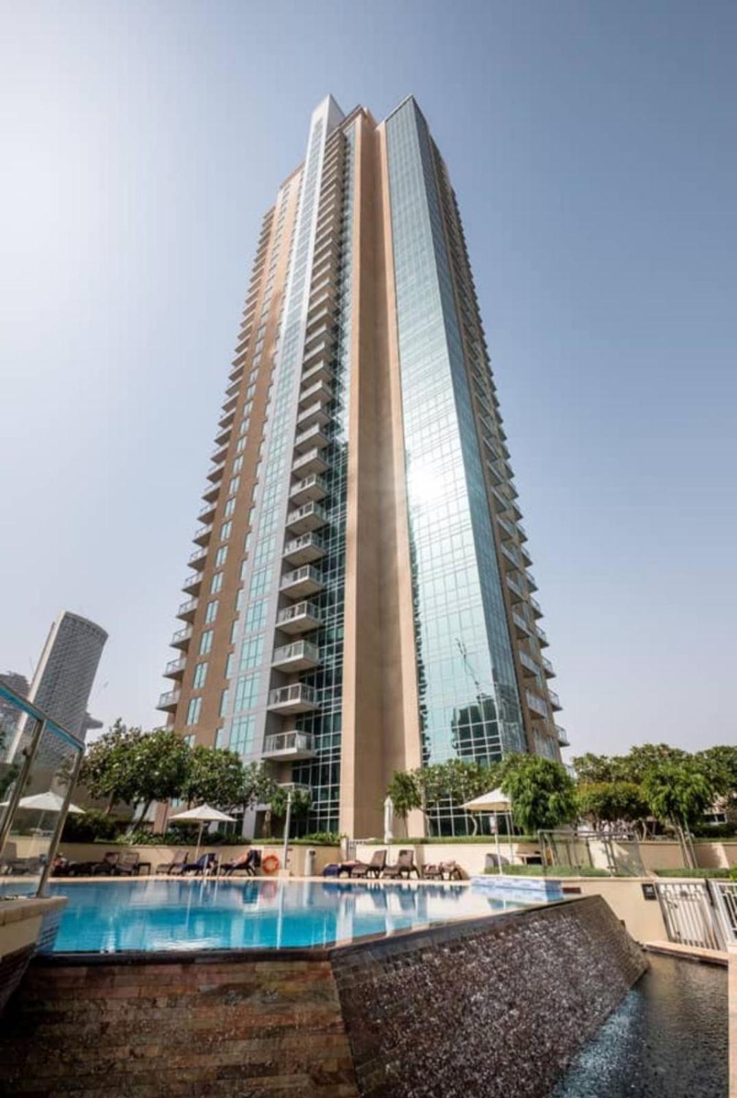 The Residences 1 - Luxury 1br In Downtown - 2 Mins Walk To Burj Khalifa & Mall Dubai