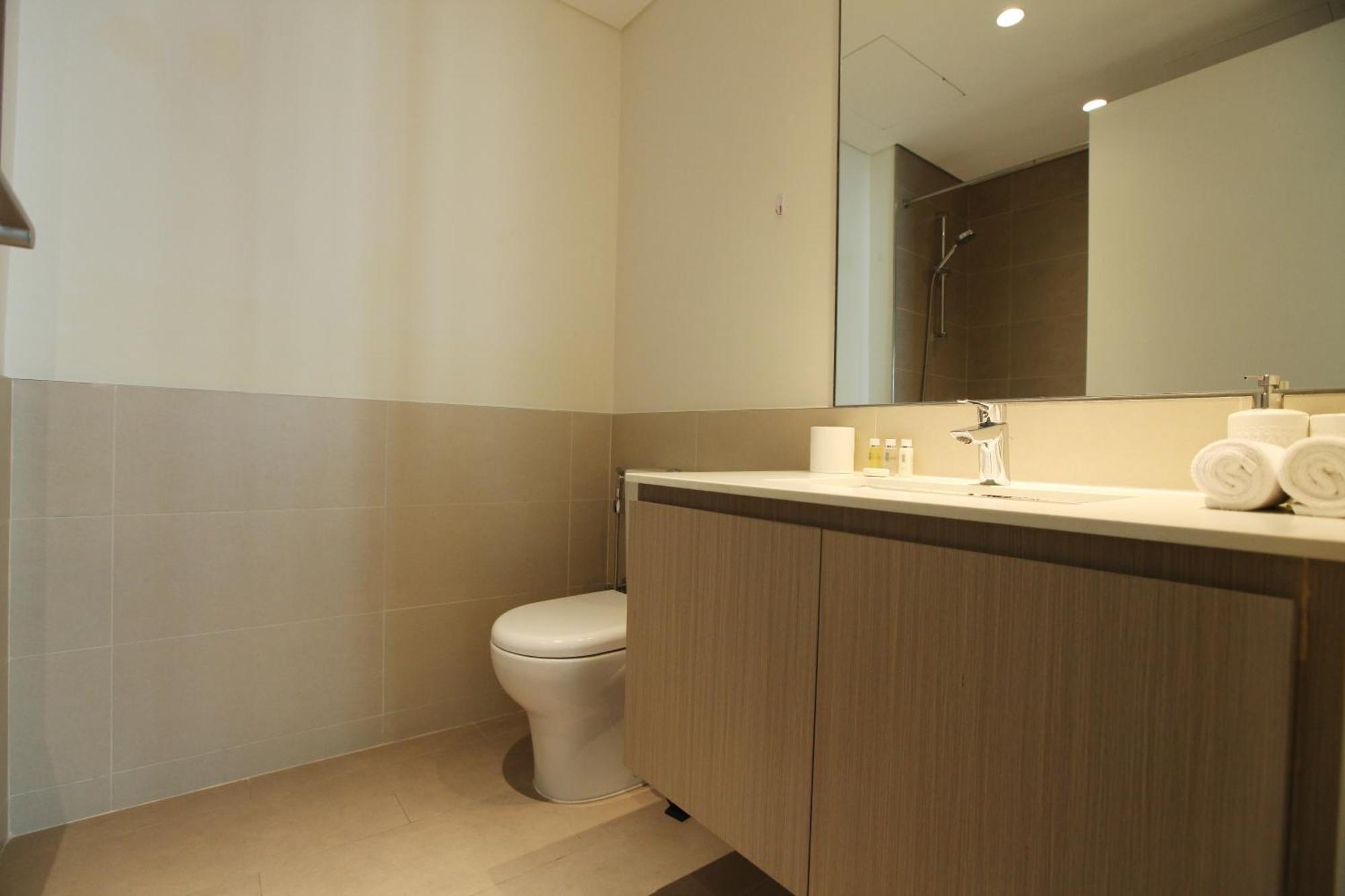 Brown Stone Homes Hills Apartment *
