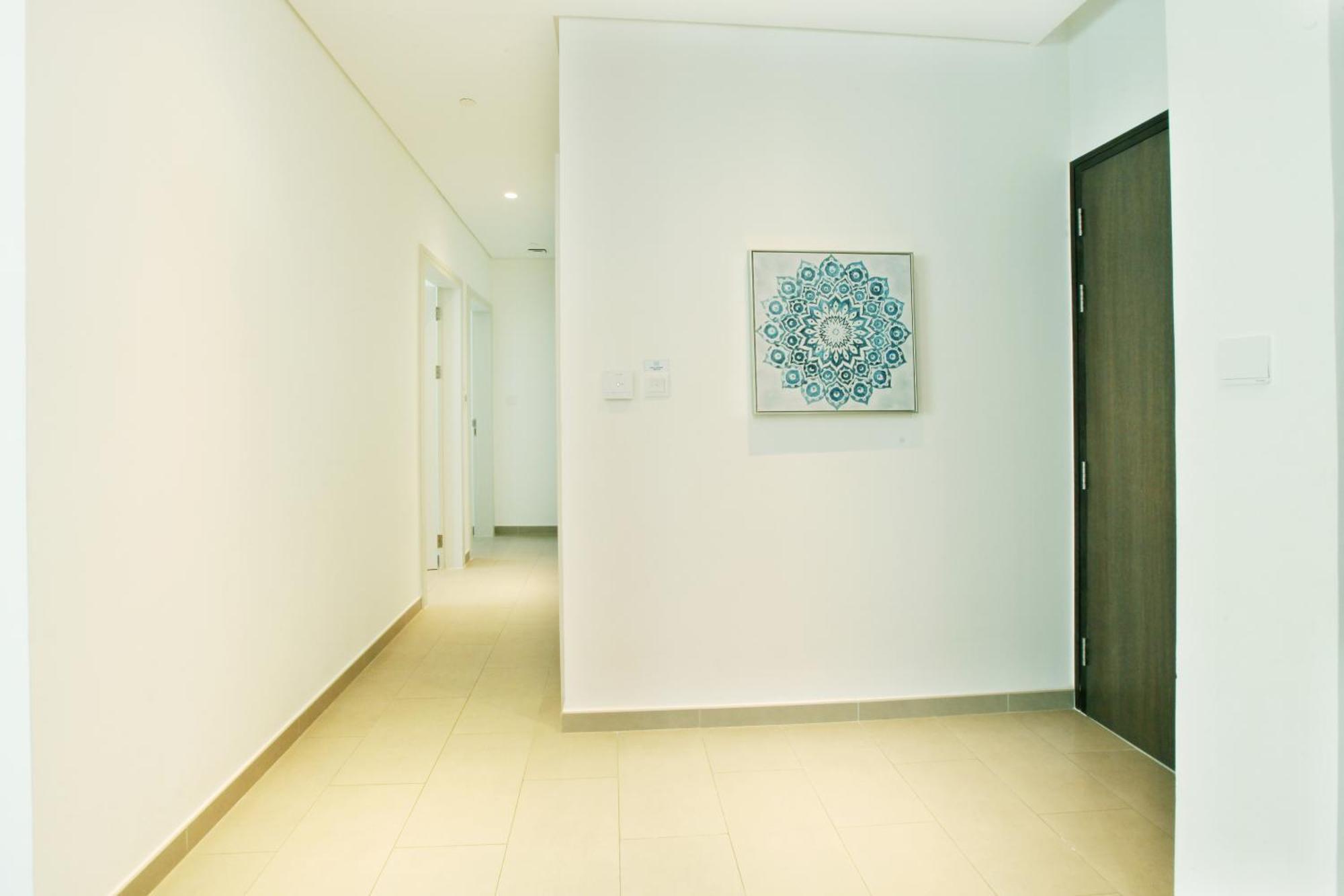 Apartment Brown Stone Homes Hills Dubai