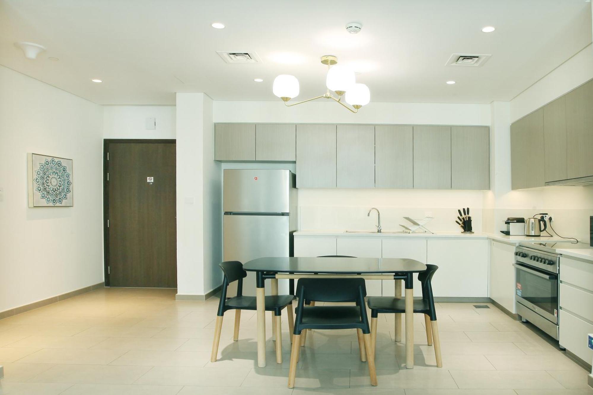 Brown Stone Homes Hills * Dubai