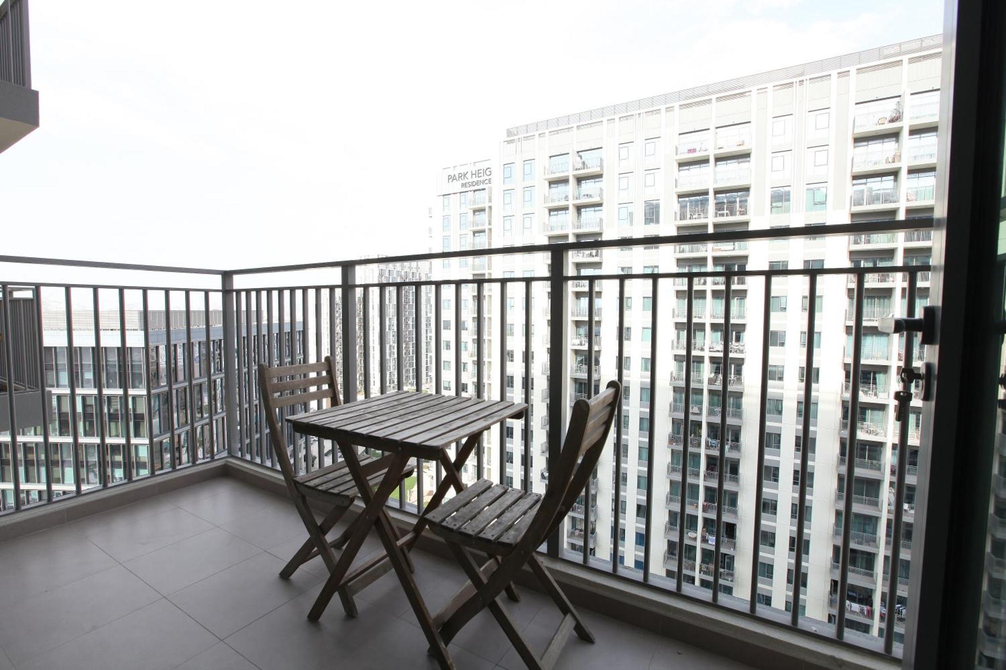 Brown Stone Homes Hills Apartment *