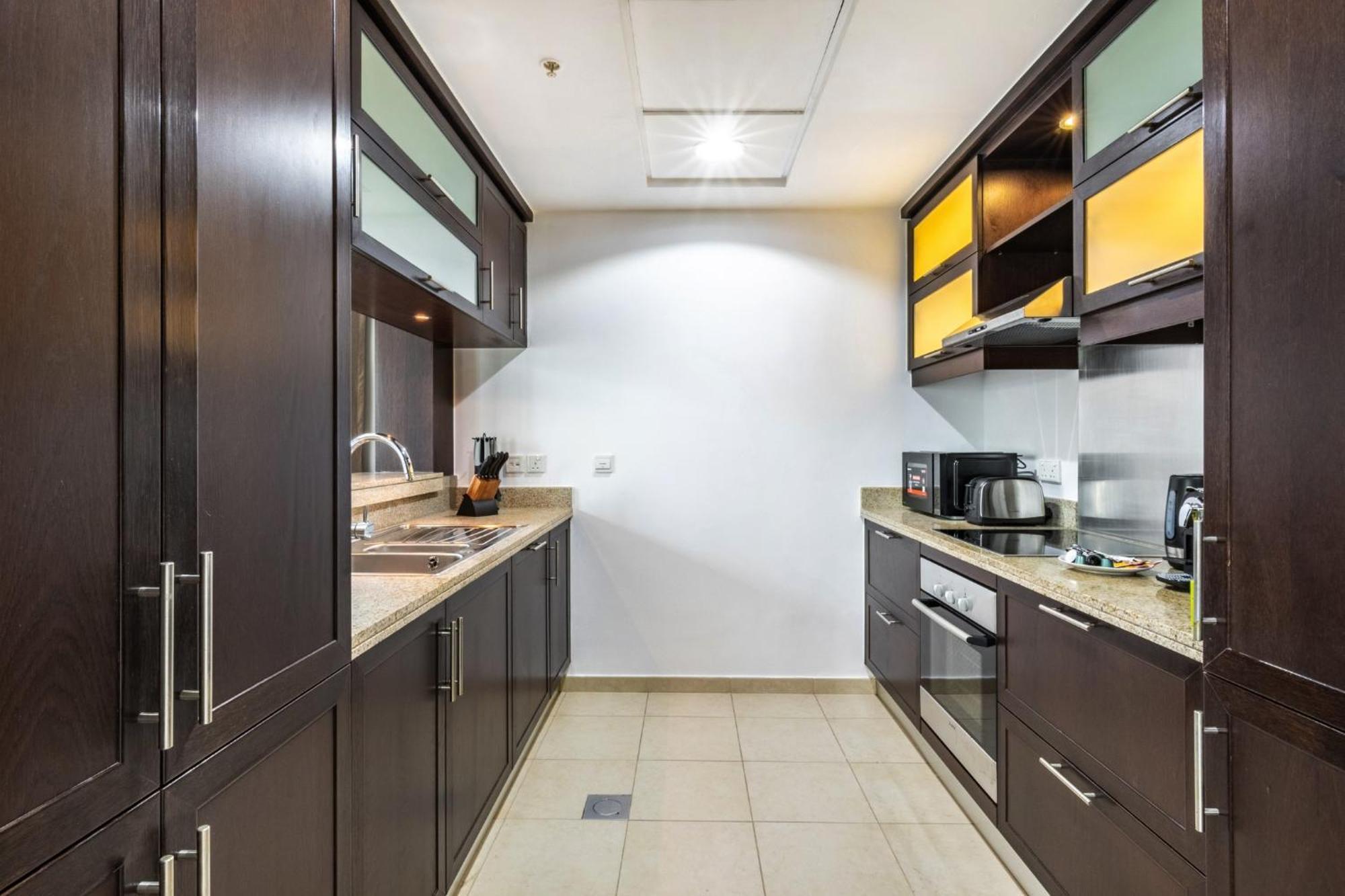 Stunning 1-bedroom With Full Burj Khalifa View - 5-min Walk To Mall