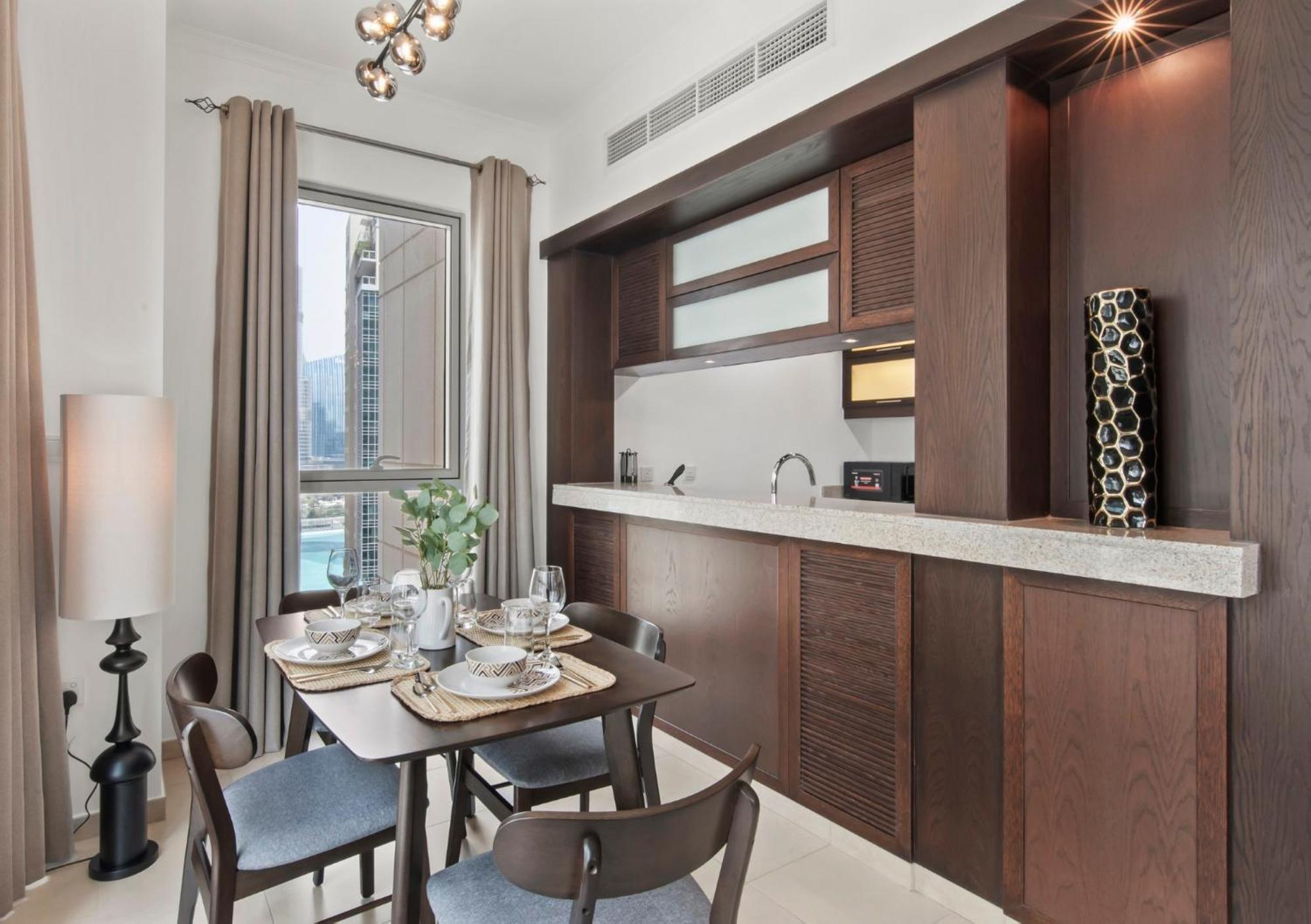 Stunning 1-bedroom With Full Burj Khalifa View - 5-min Walk To Mall Apartment Dubai