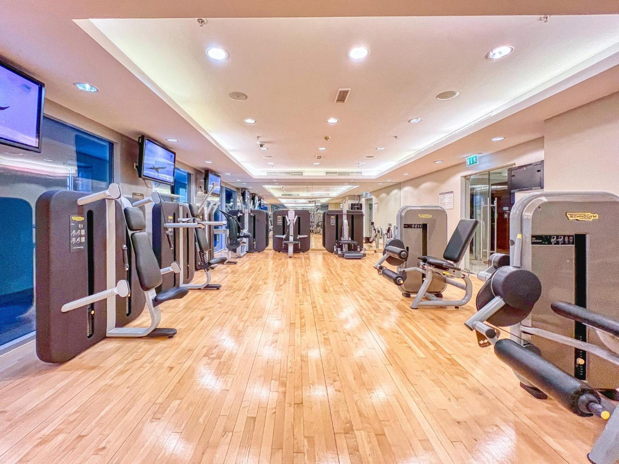Stunning 1-bedroom With Full Burj Khalifa View - 5-min Walk To Mall Dubai