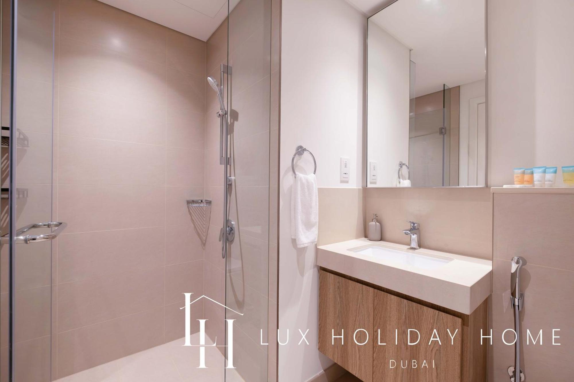 Lux The Burj Khalifa Downtown View Apartment Dubai