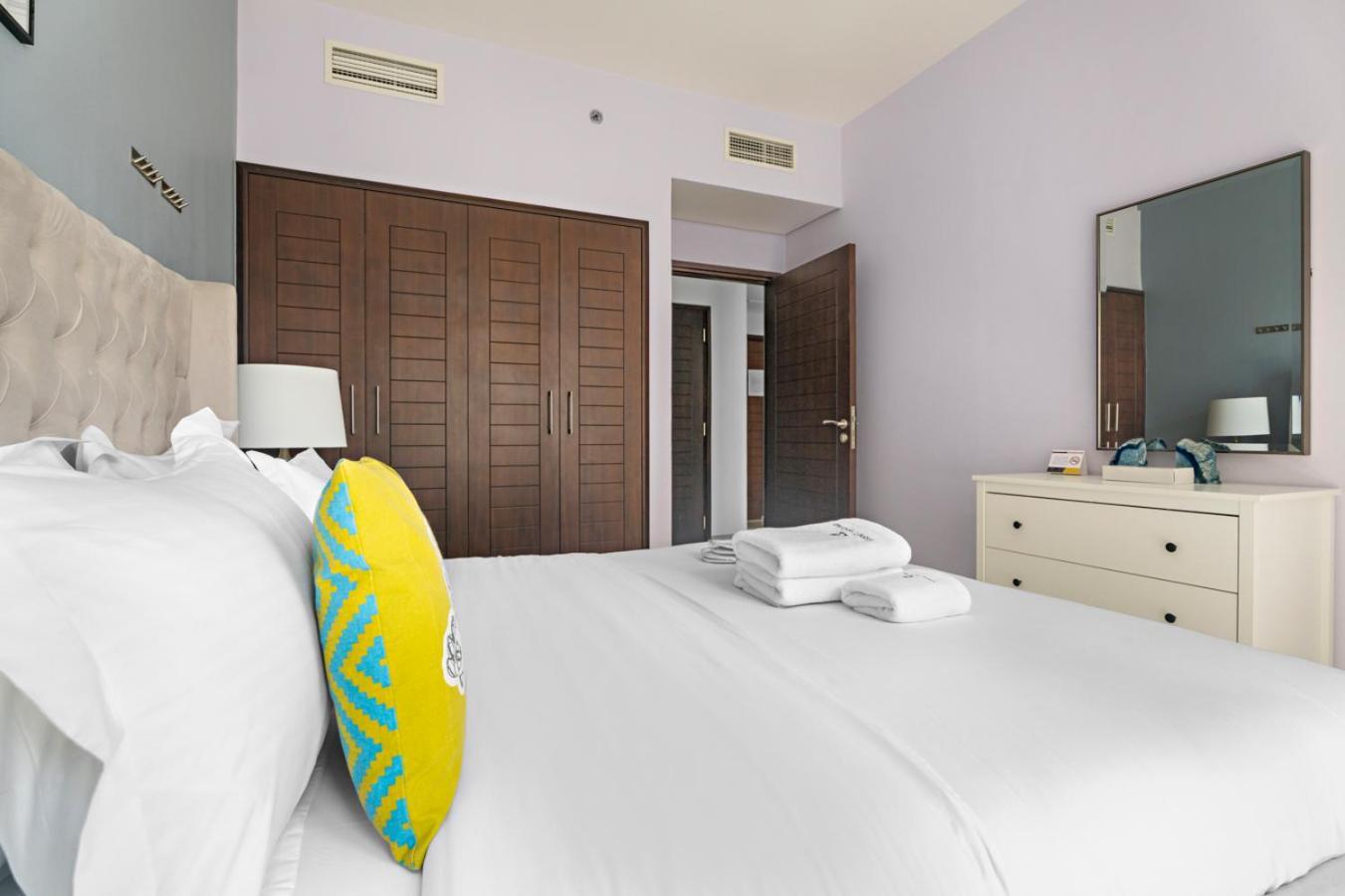 Stonetree - Boulevard 2 - Prime Location Apartment Dubai