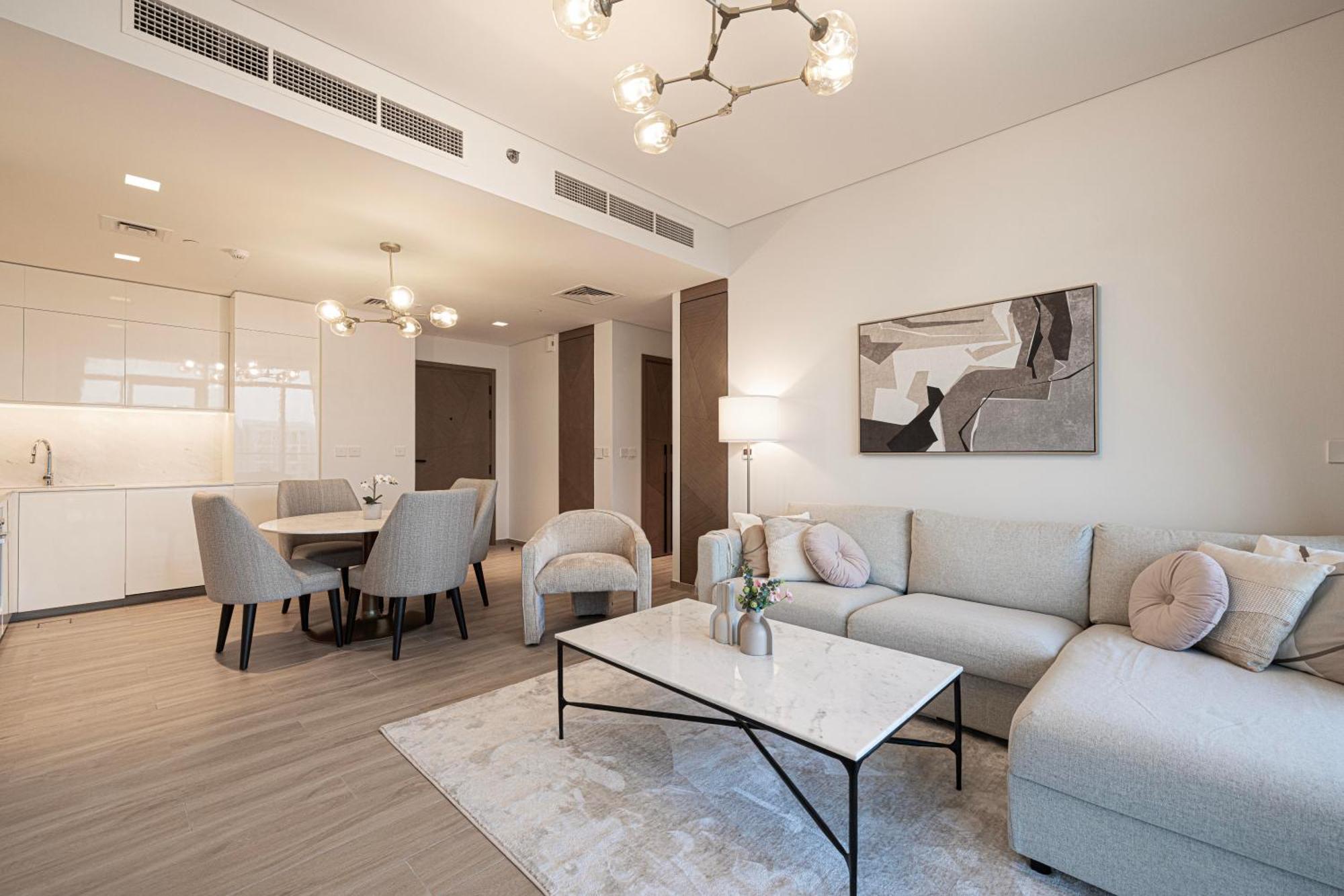 Cozy 2br Retreat With Panoramic Creek Views * Dubai
