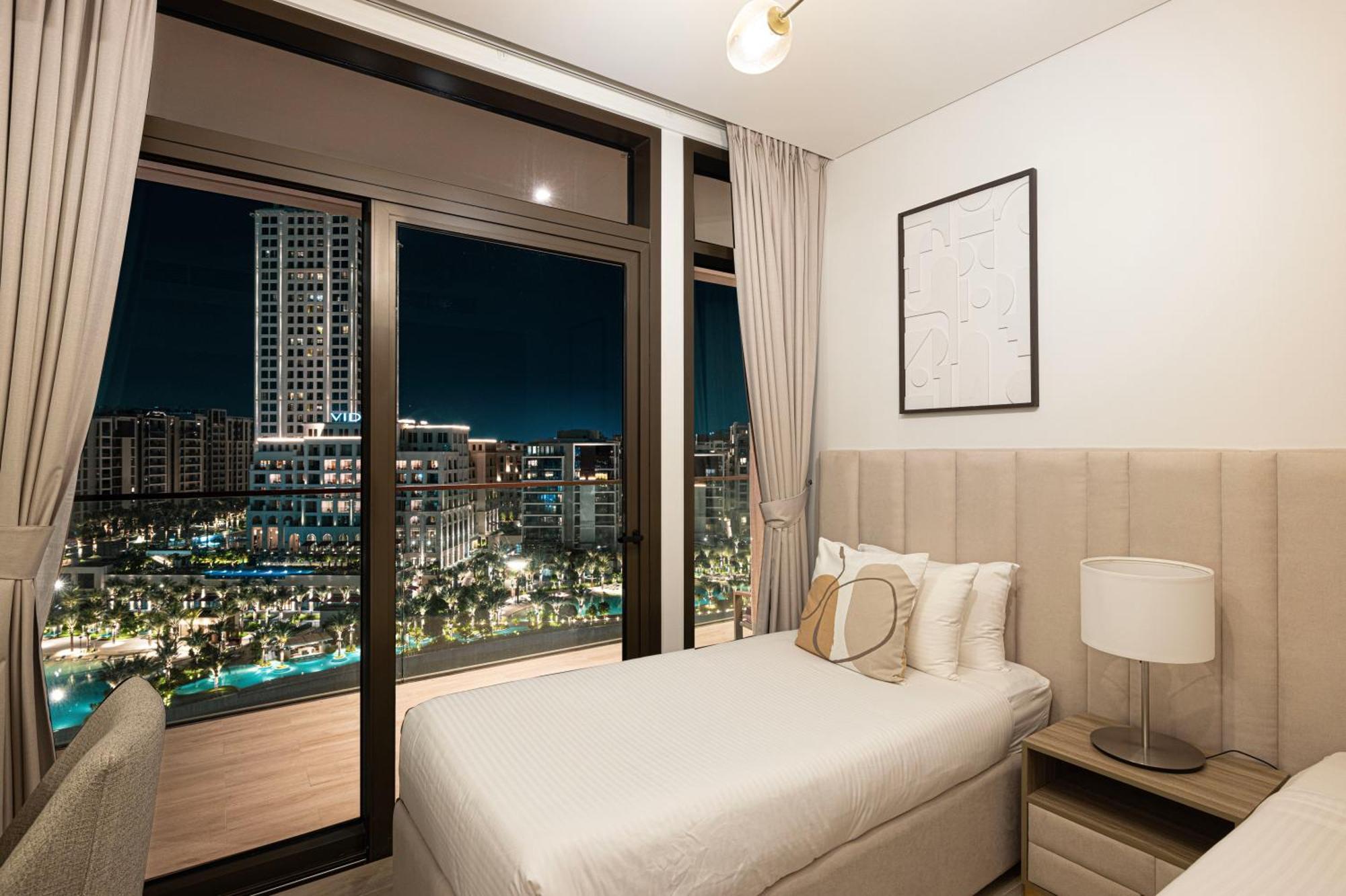 Apartment Cozy 2br Retreat With Panoramic Creek Views Dubai