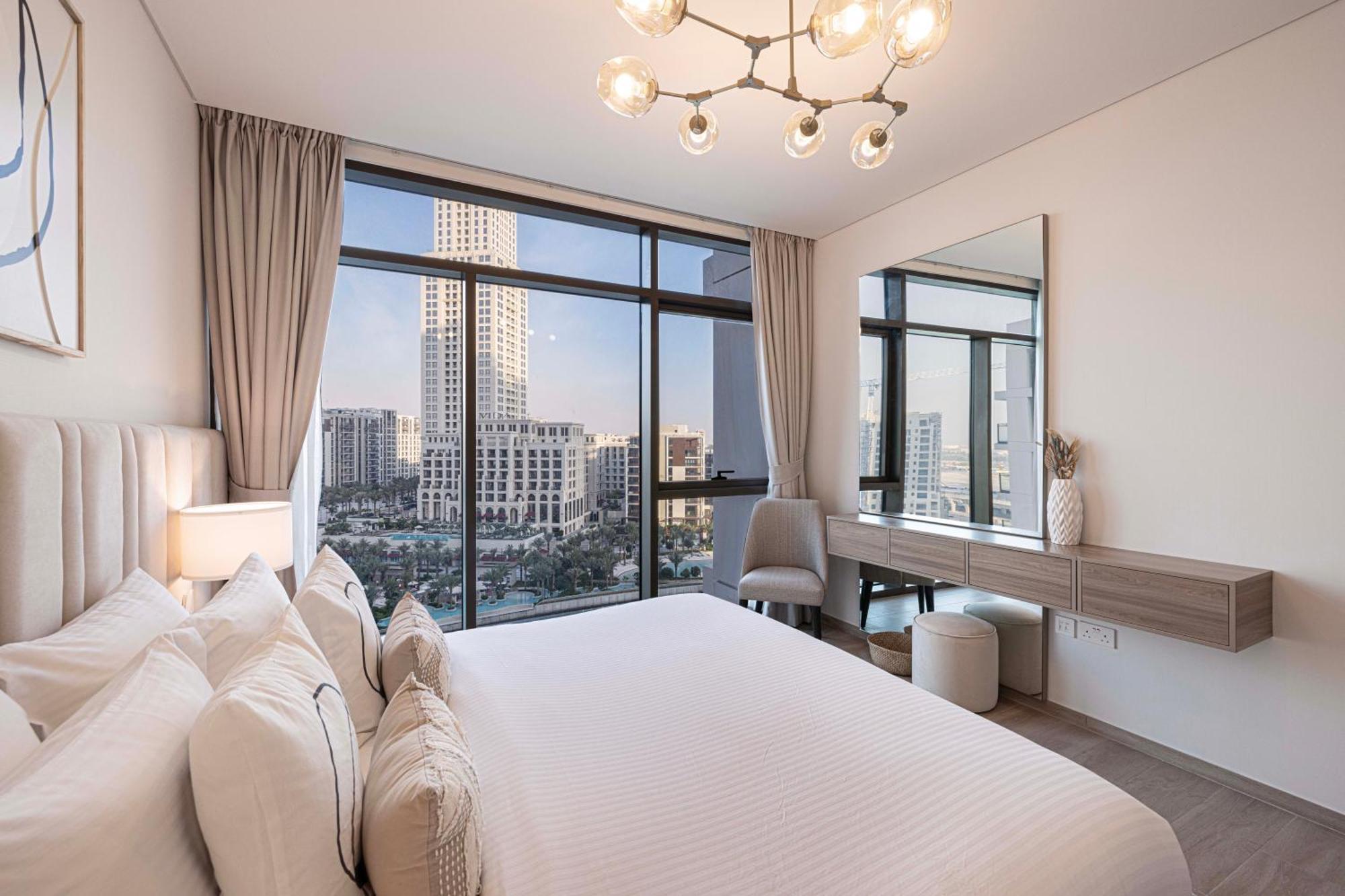 Cozy 2br Retreat With Panoramic Creek Views Dubai