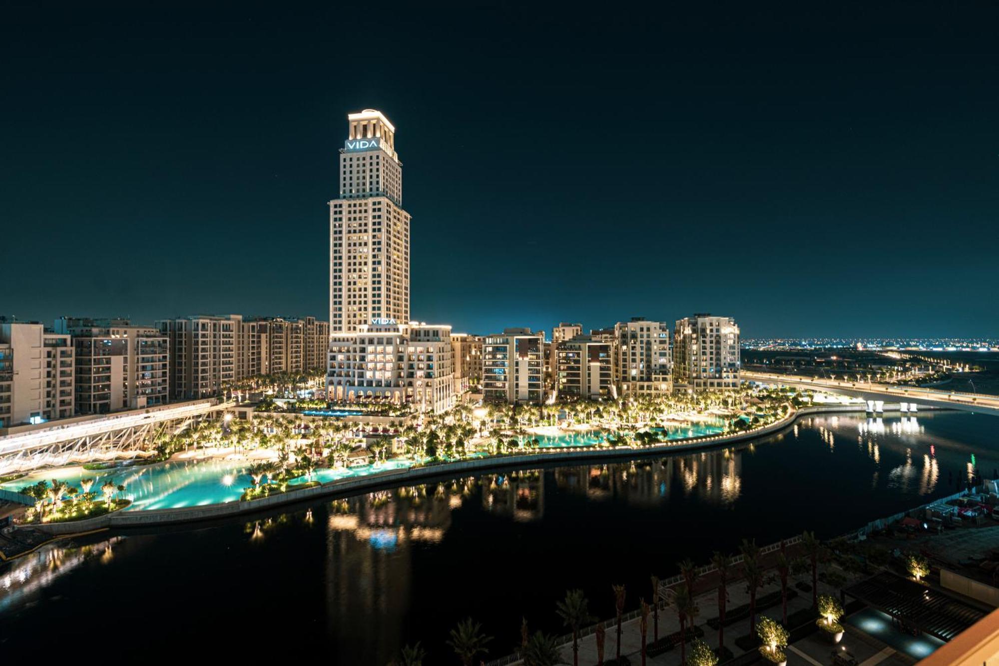 Cozy 2br Retreat With Panoramic Creek Views Dubai