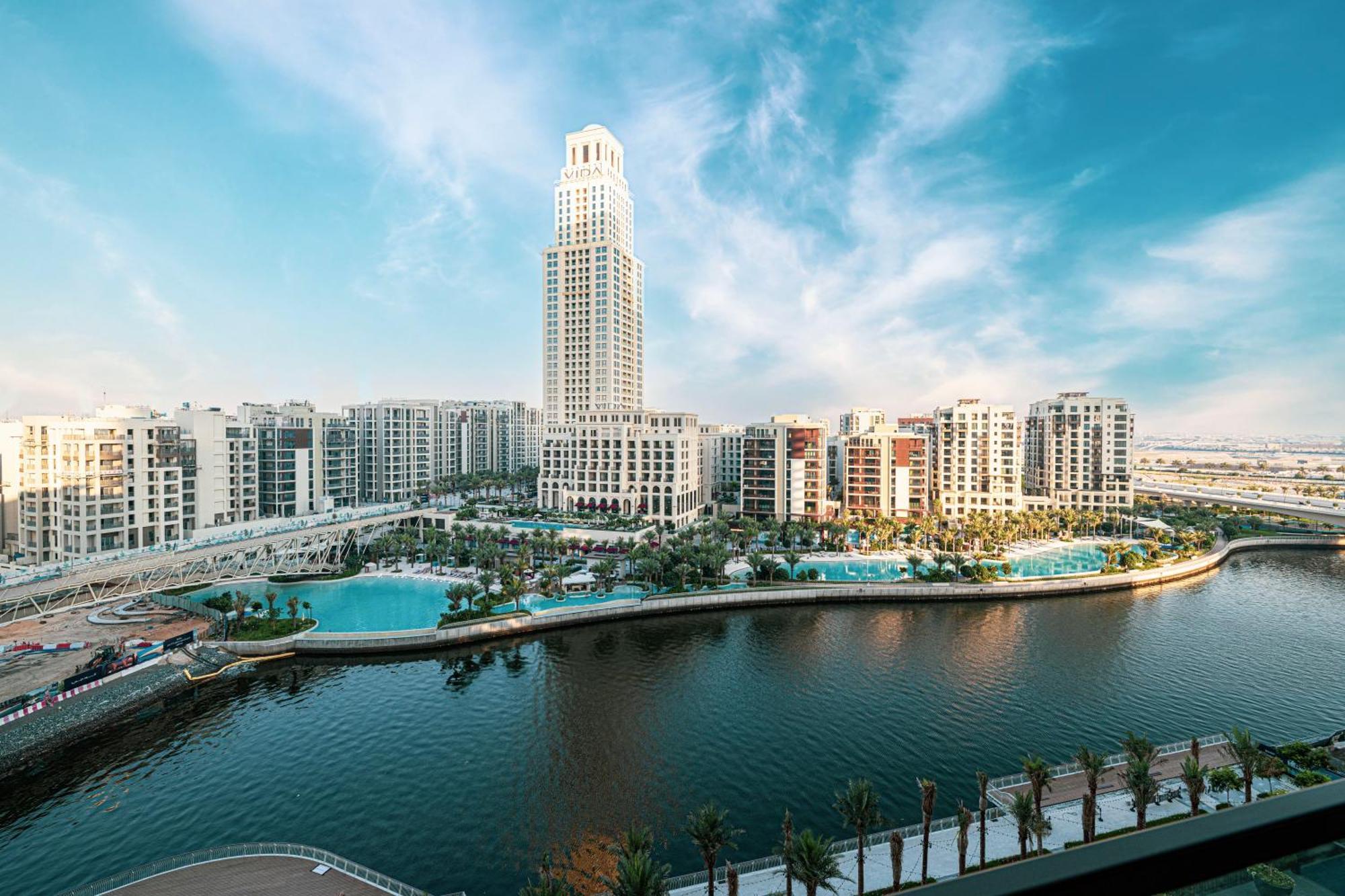 Cozy 2br Retreat With Panoramic Creek Views Apartment Dubai