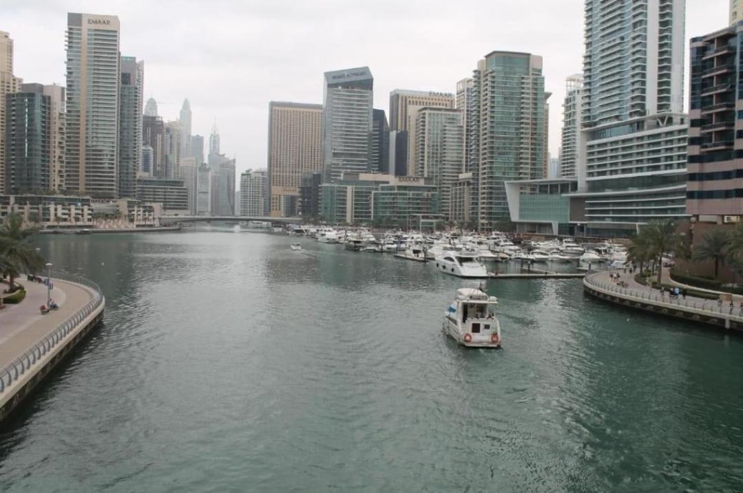 Stunning 1bedroom - With Amazing Marina View Apartment