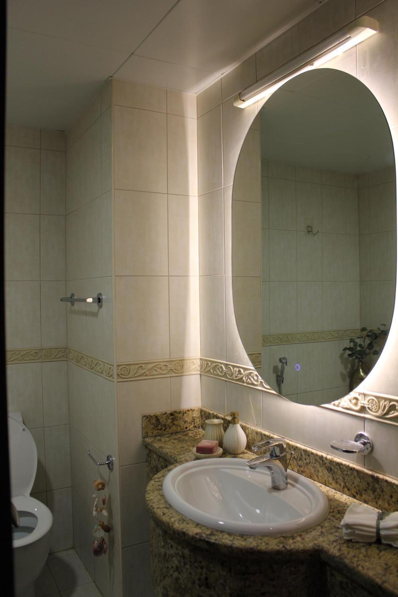 High Floor Marina View Apartment Dubai