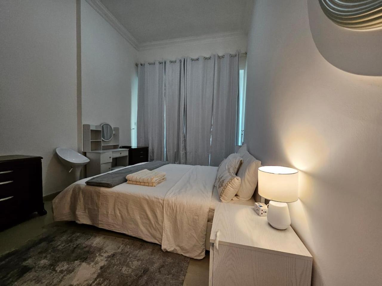 Apartment Stunning 1bedroom - With Amazing Marina View