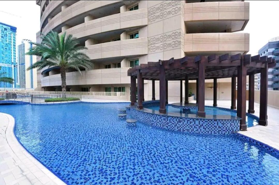 Stunning 1bedroom - With Amazing Marina View Dubai
