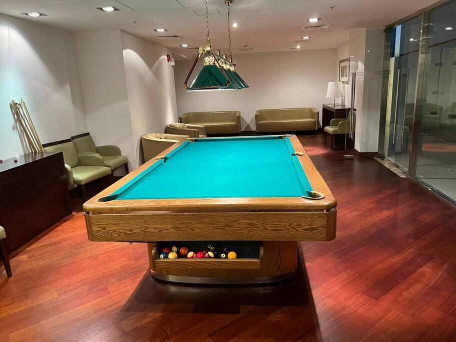 Apartment Sunrise Homes - Luxurious 1 Bedroom In Marina Promenade