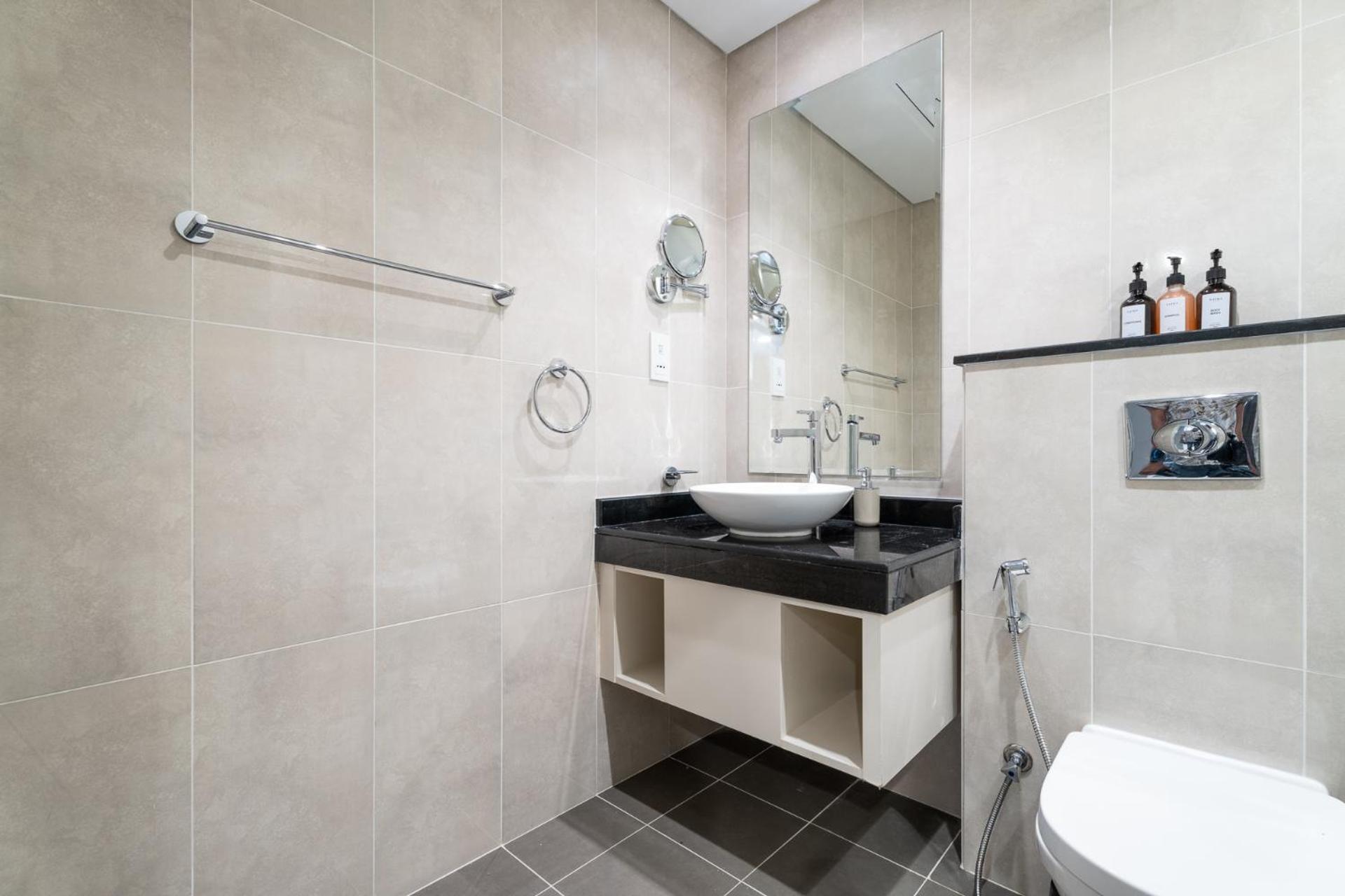 Nasma Luxury - Charming At Damac Hills Artesia Tower C Apartment *