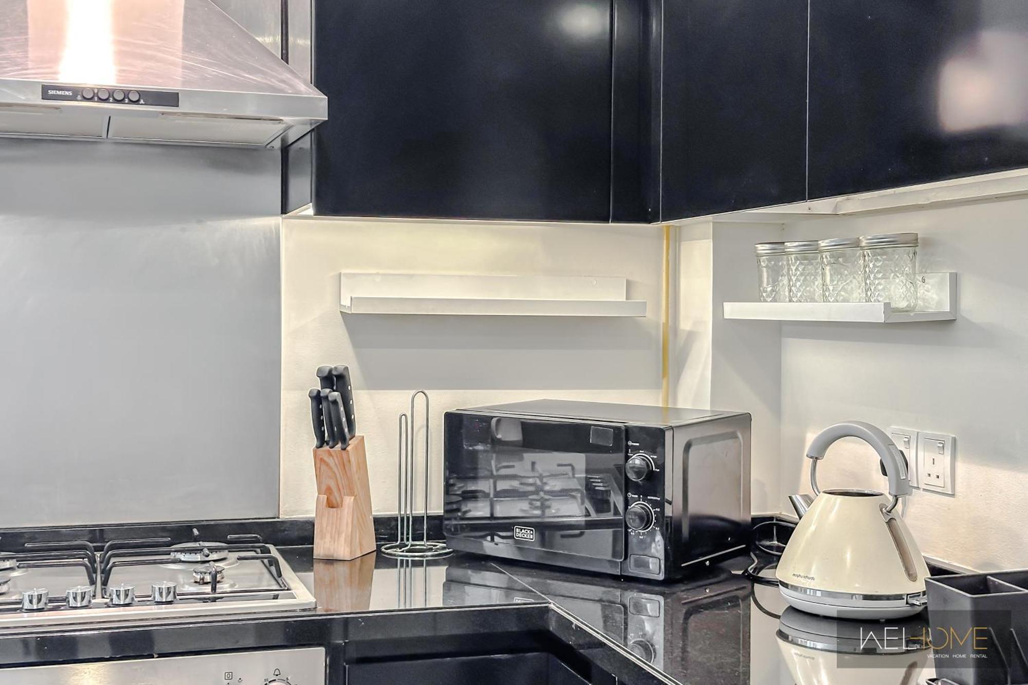 Welhome - Luxury Living In Business Bay 2br + Maid's Apartment *