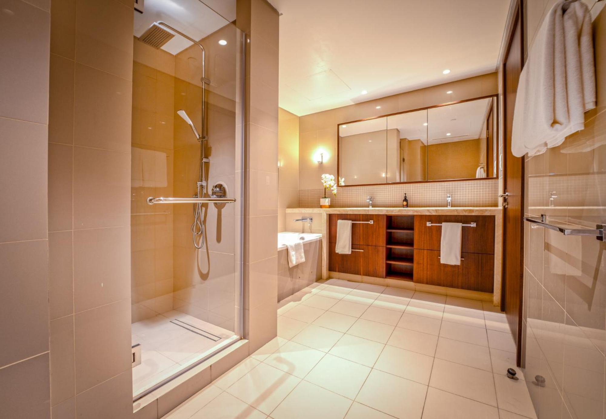 Easygo - Upgraded 2bdr In Blvd Point With Burj Khalifa View Dubai