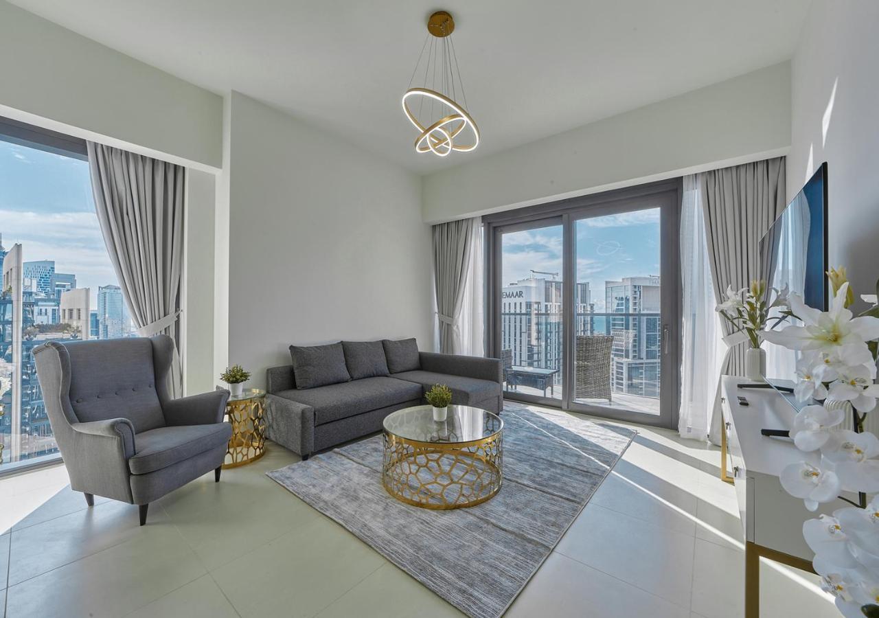 Majestic Act One 2br 42nd Floor- Downtown & Sea View