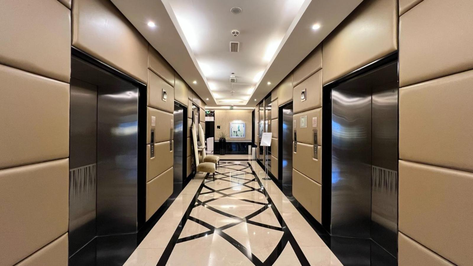 2 Minute Walk To Mall - 3 Bedroom Burj Khalifa View With Pool And *