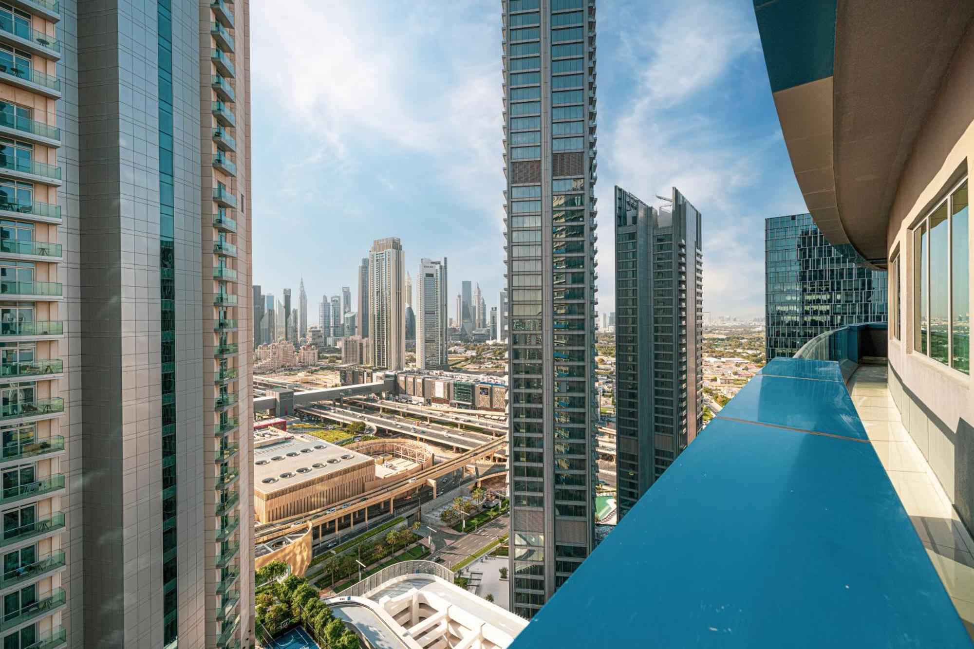 2 Minute Walk To Mall - 3 Bedroom Burj Khalifa View With Pool And Apartment *