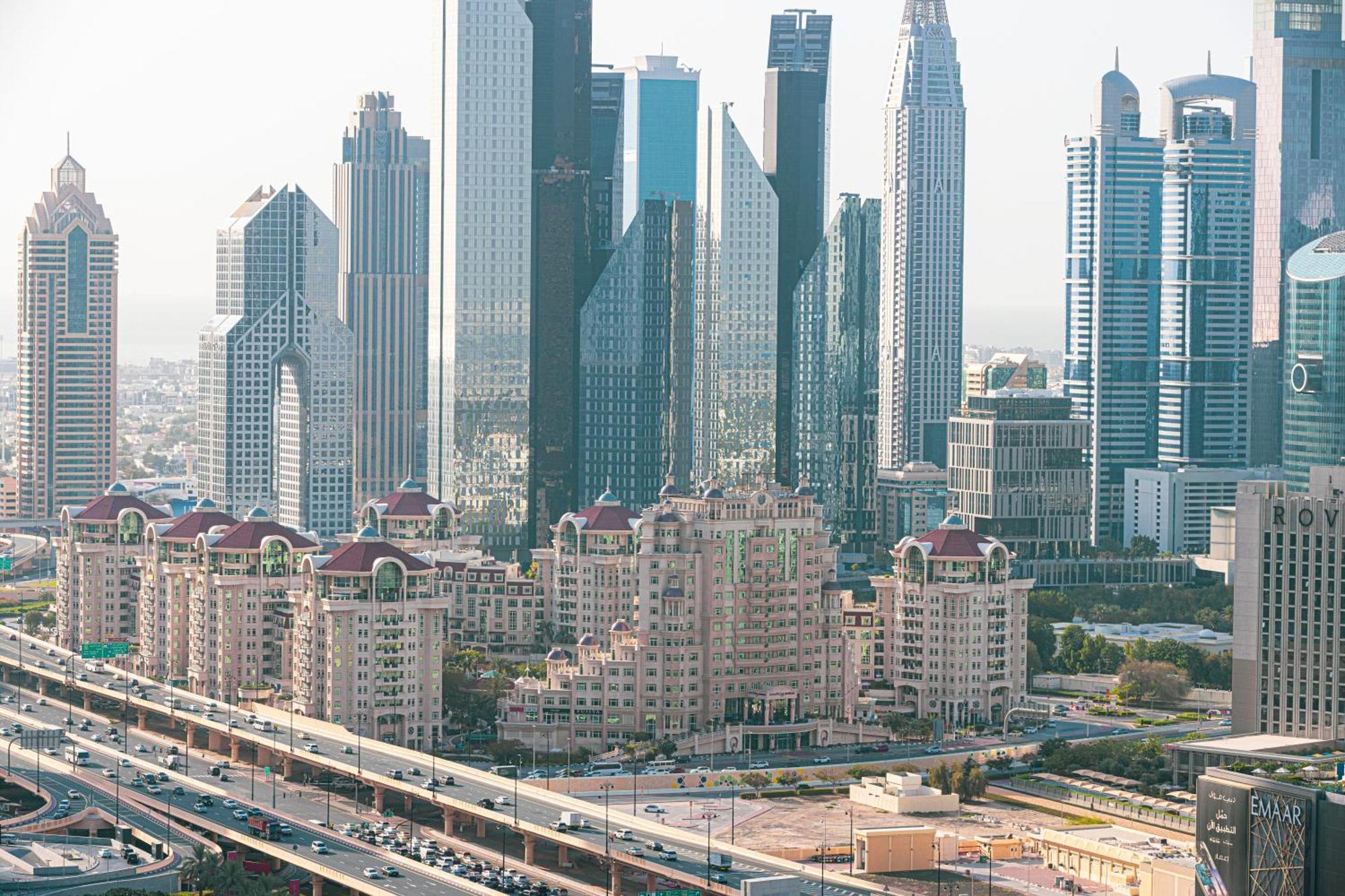 2 Minute Walk To Mall - 3 Bedroom Burj Khalifa View With Pool And Apartment *