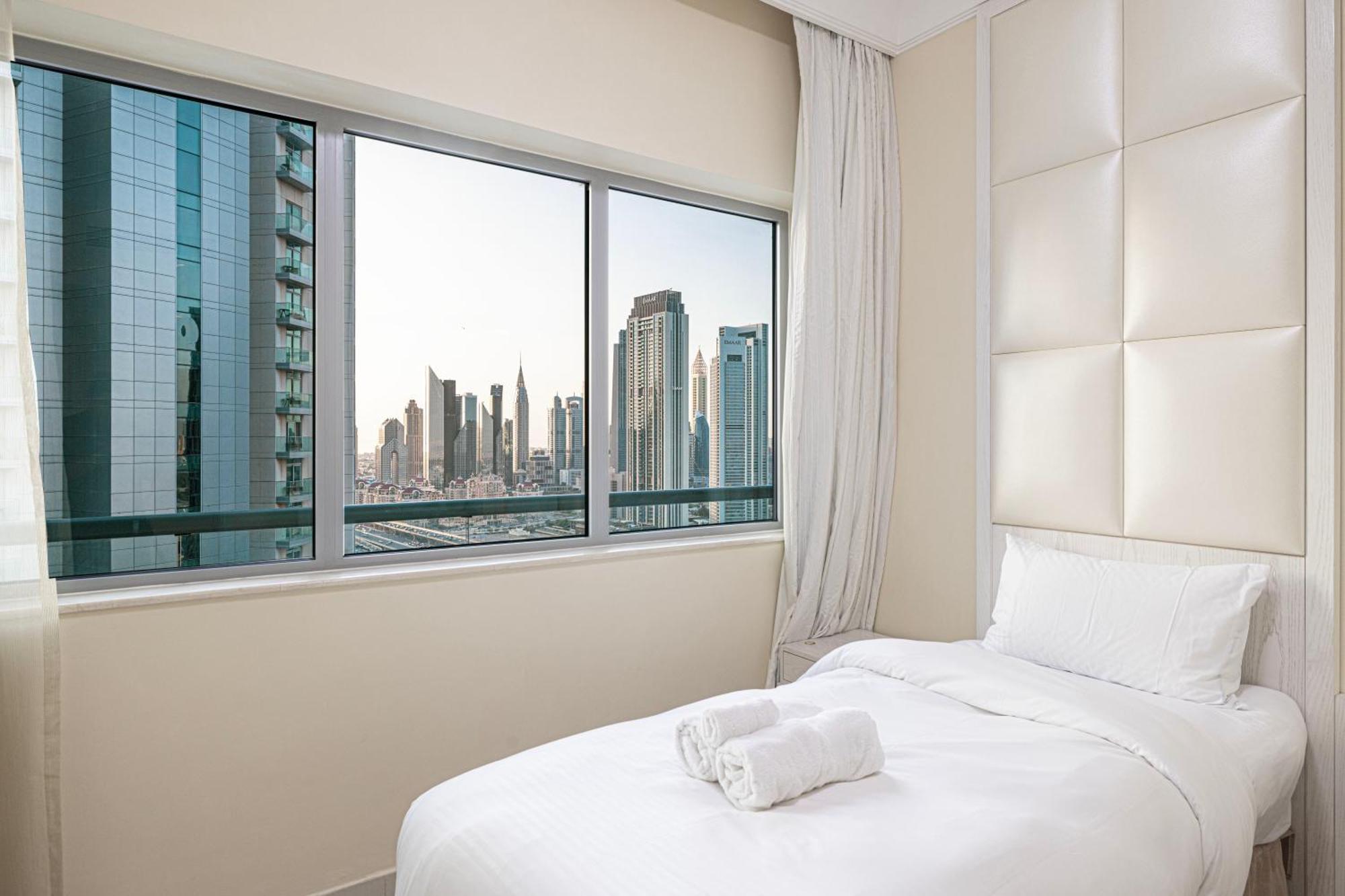 2 Minute Walk To Mall - 3 Bedroom Burj Khalifa View With Pool And * Dubai