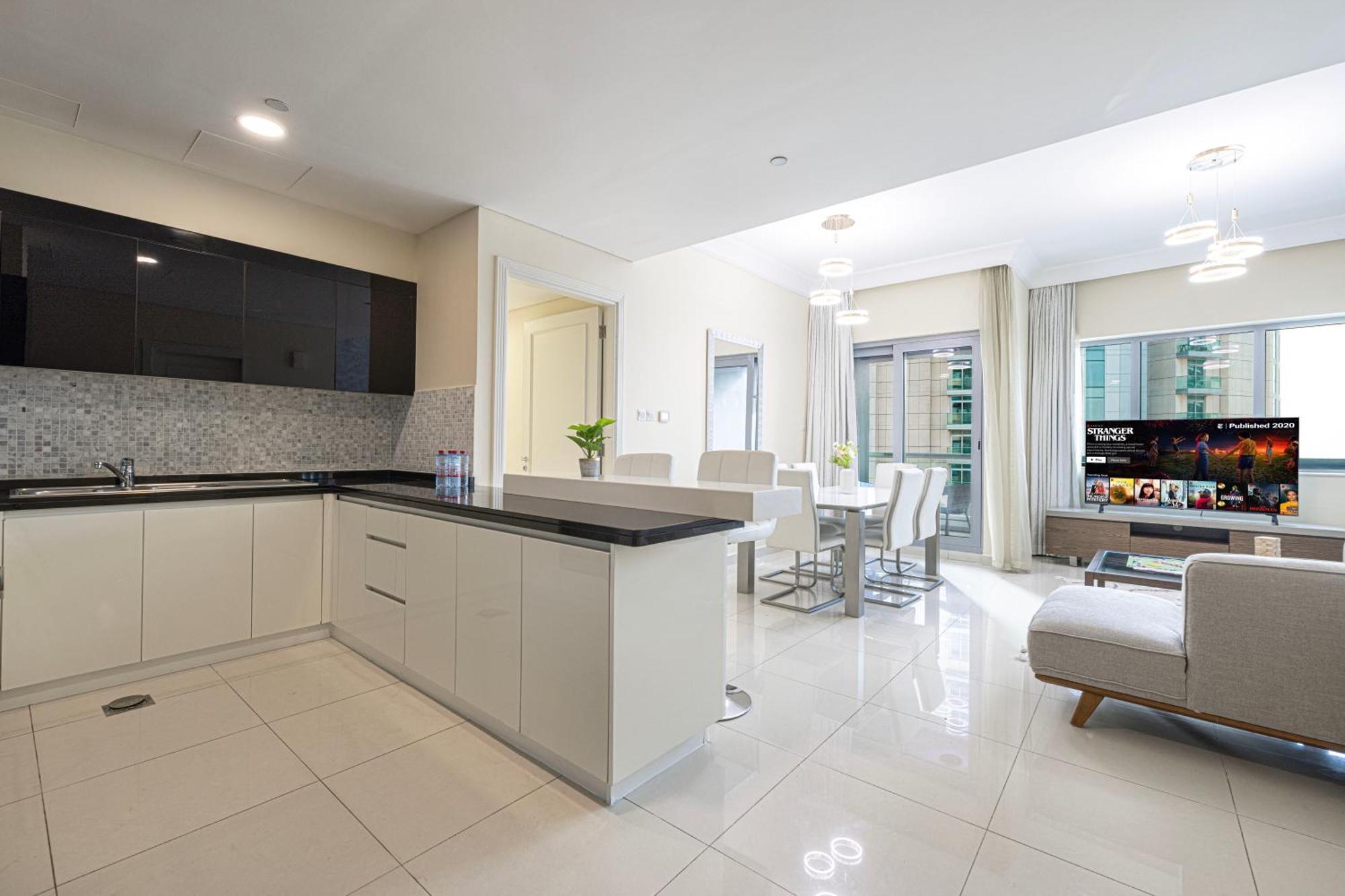 2 Minute Walk To Mall - 3 Bedroom Burj Khalifa View With Pool And Apartment *