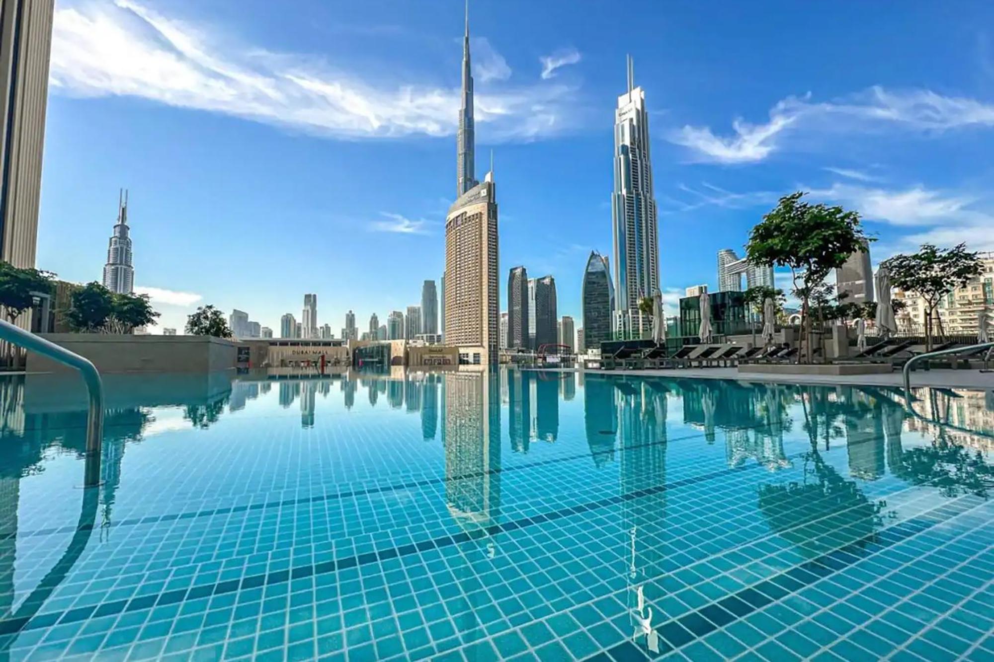 Amazing Patio Experience - Burj Khalifa View Dubai