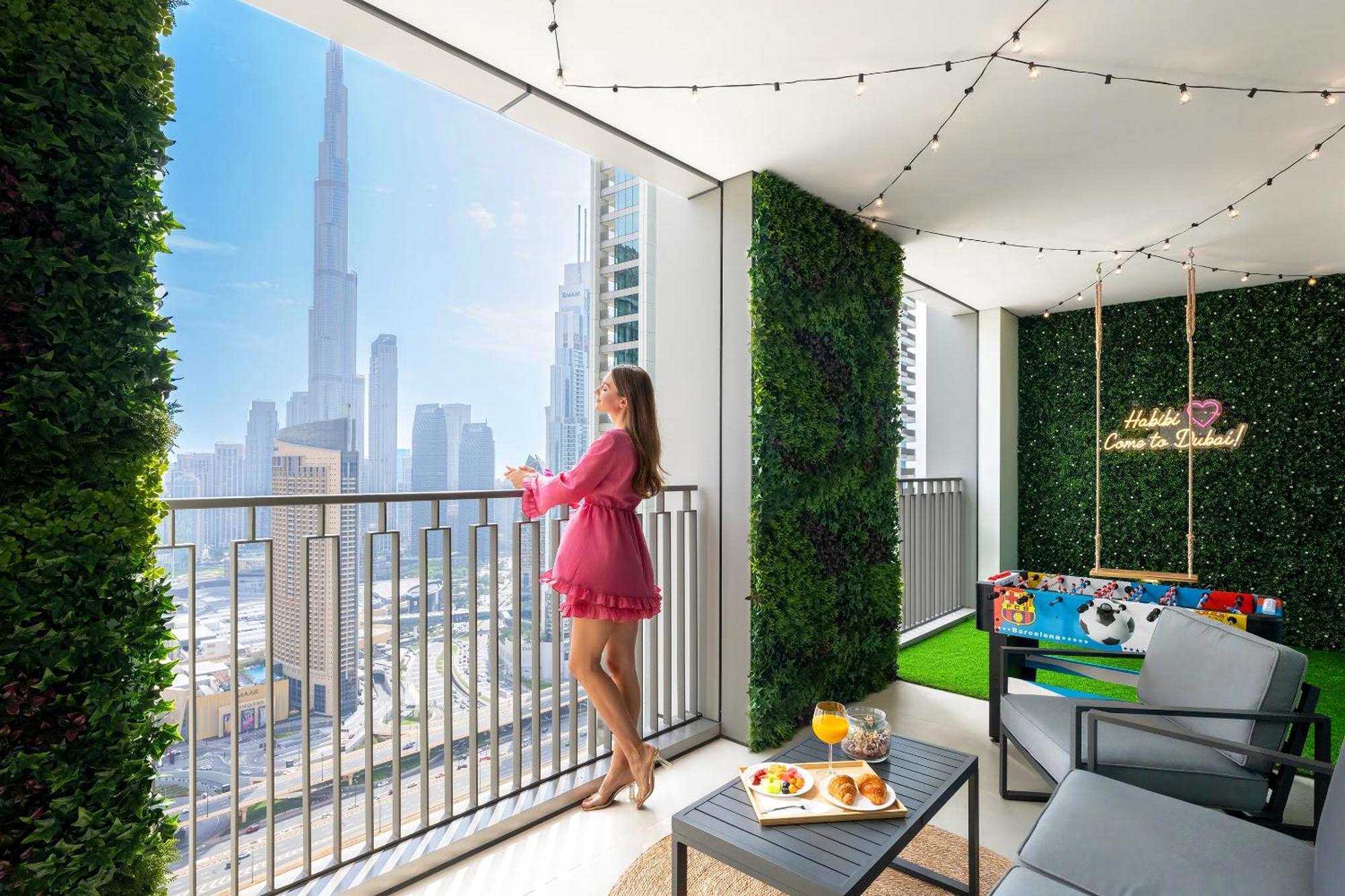 Amazing Patio Experience - Burj Khalifa View