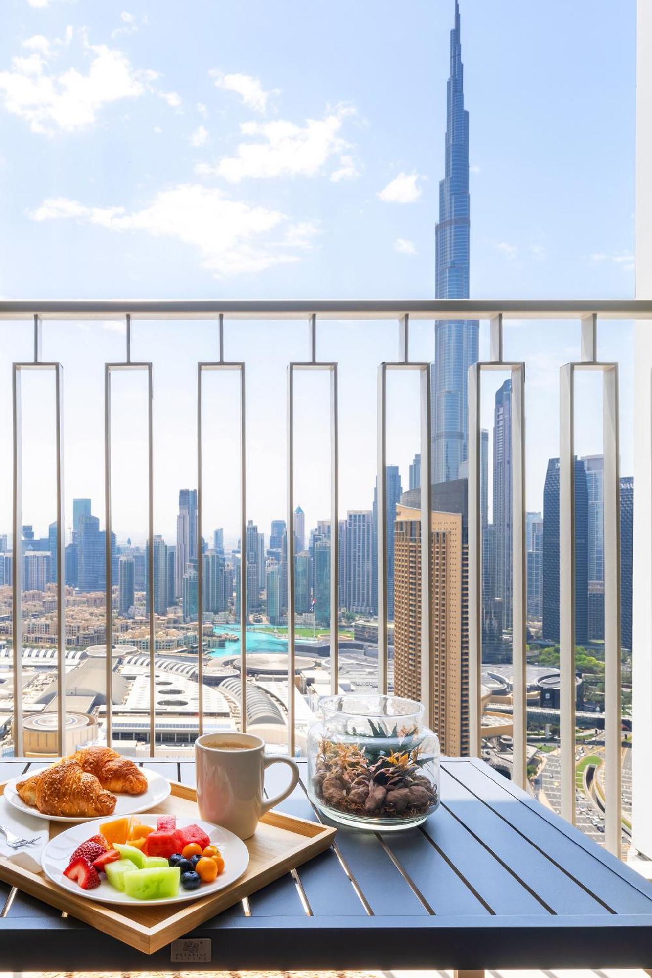 Apartment Amazing Patio Experience - Burj Khalifa View