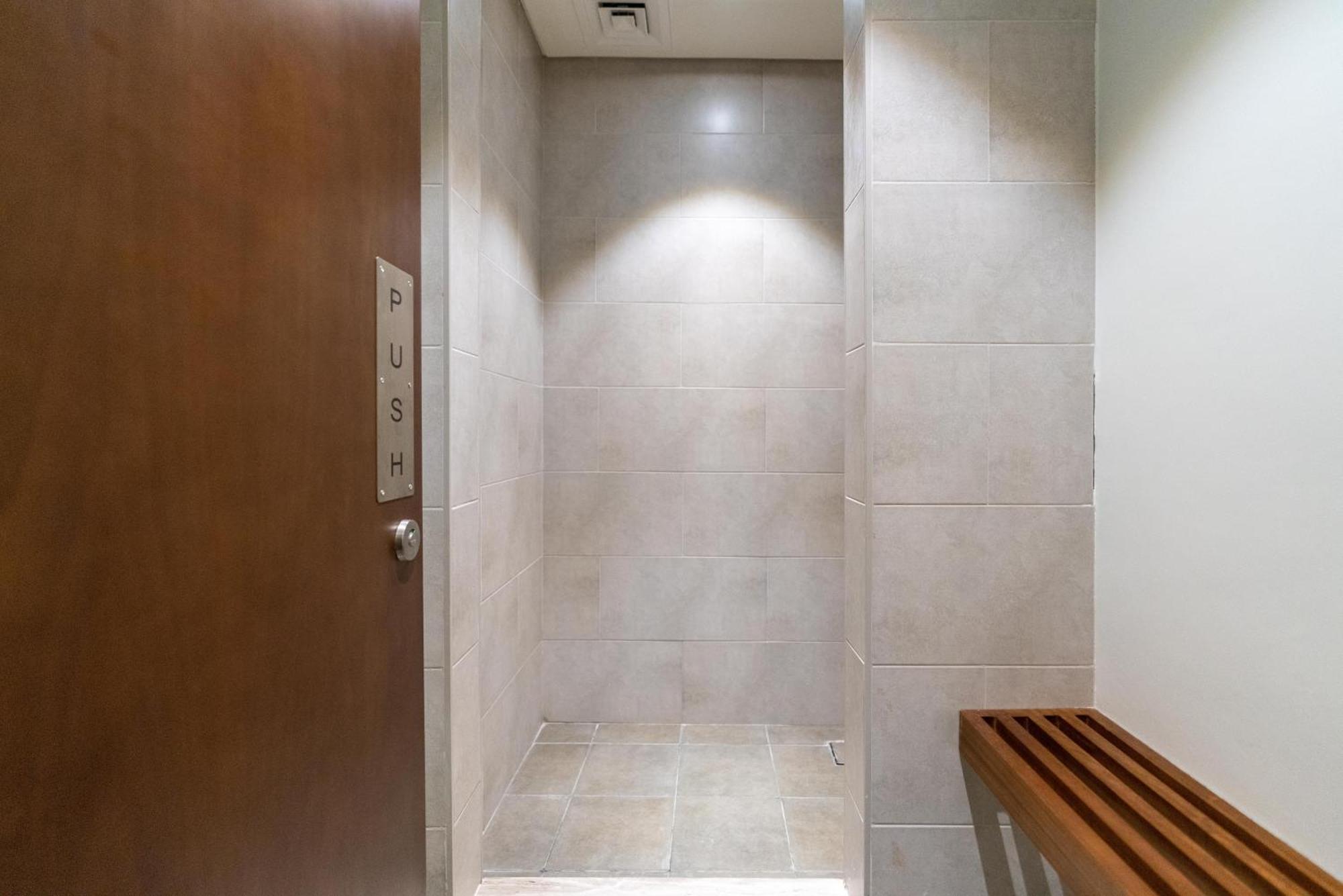 Sparking 2 Bedroom At Vera Residences *