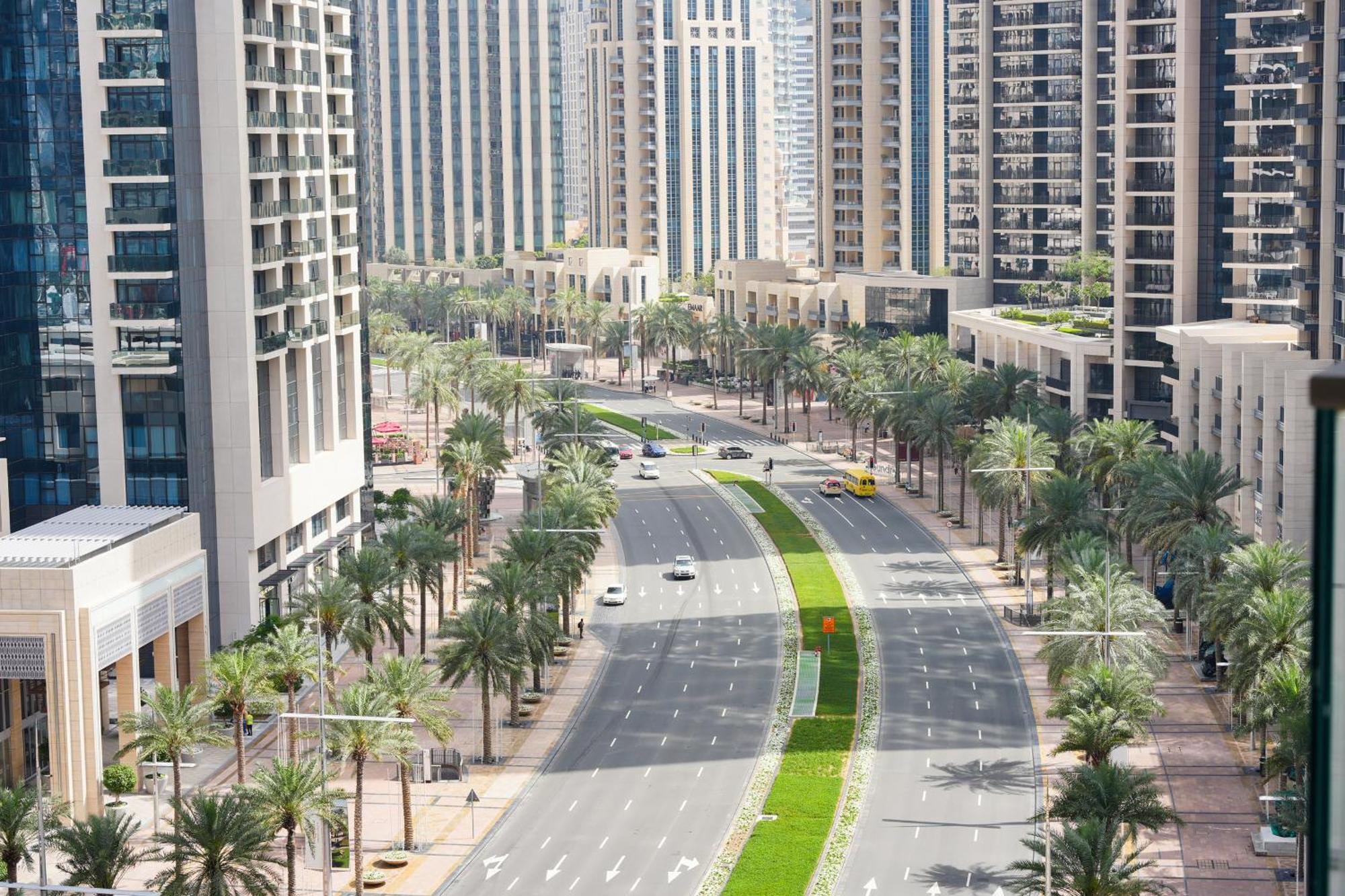Stayis - Luxurious 1 Bedroom Burj Khalifa View Apartment Dubai