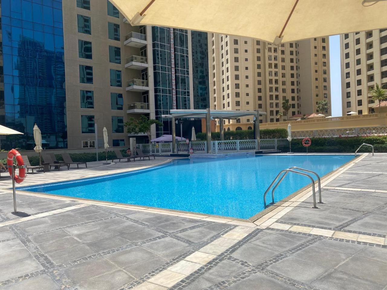 Luxurious Large 2br With Marina And Sea Views Apartment
