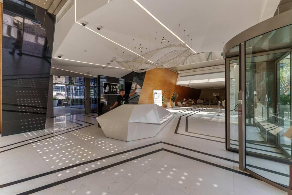 Breezy In Sparkle Tower Jbr By Suiteable Apartment Dubai
