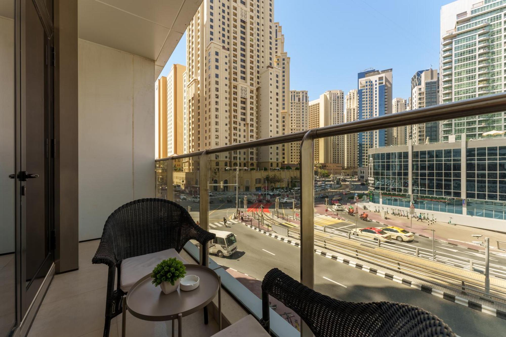 Apartment Breezy In Sparkle Tower Jbr By Suiteable