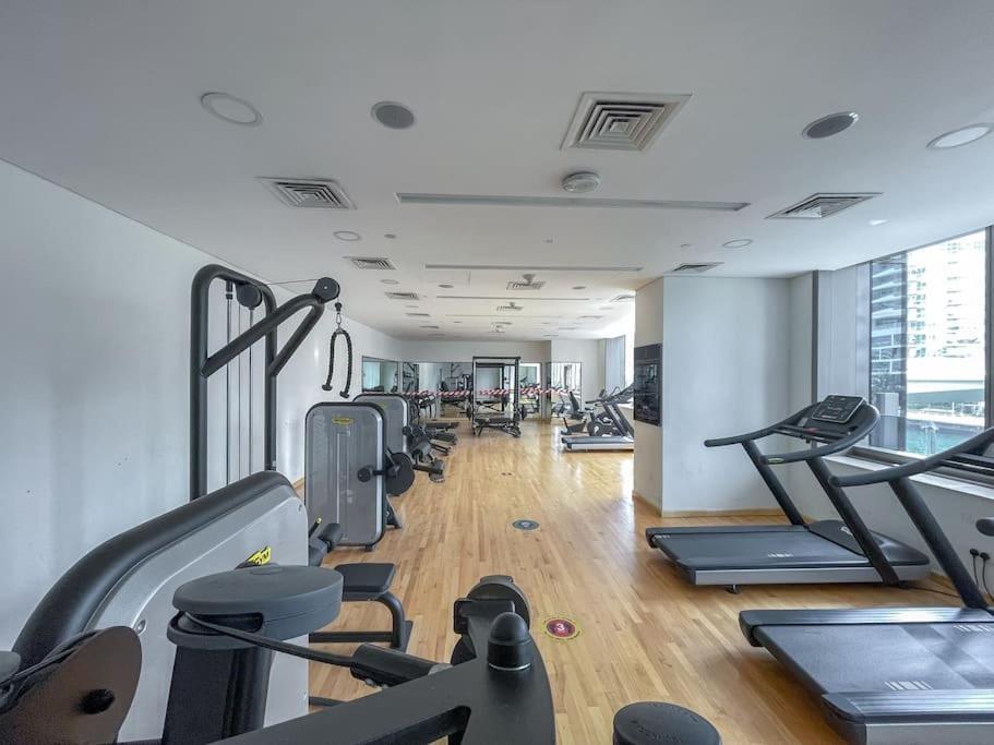 Apartment In Sparkle Tower Few Mins From The