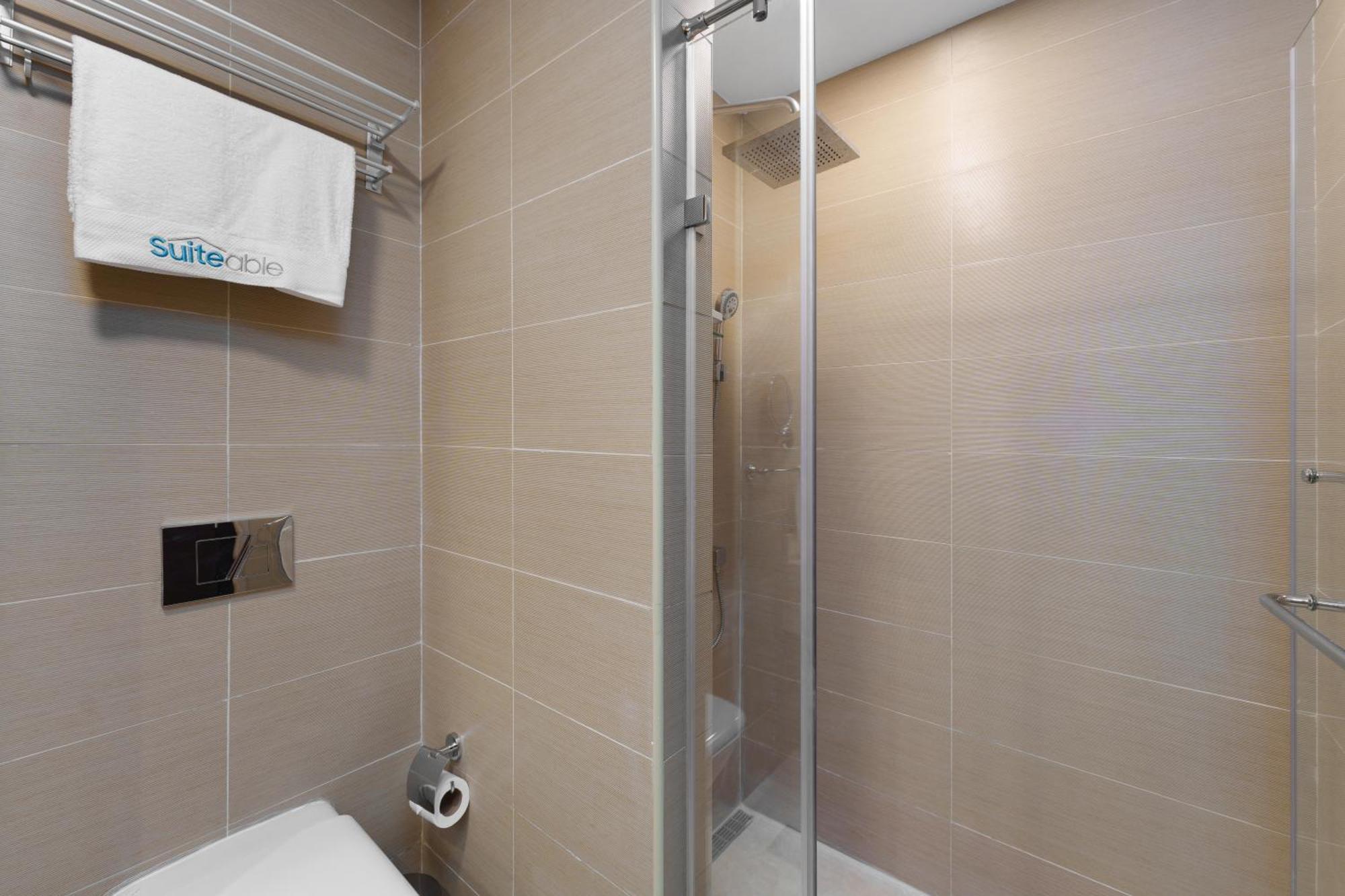 Apartment In Sparkle Tower Few Mins From The