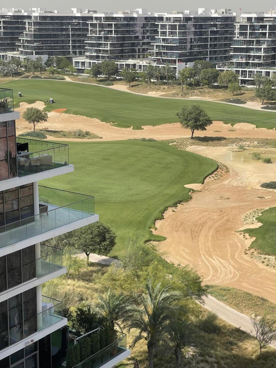 1br Golf & Pool View Amenities Apartment Dubai