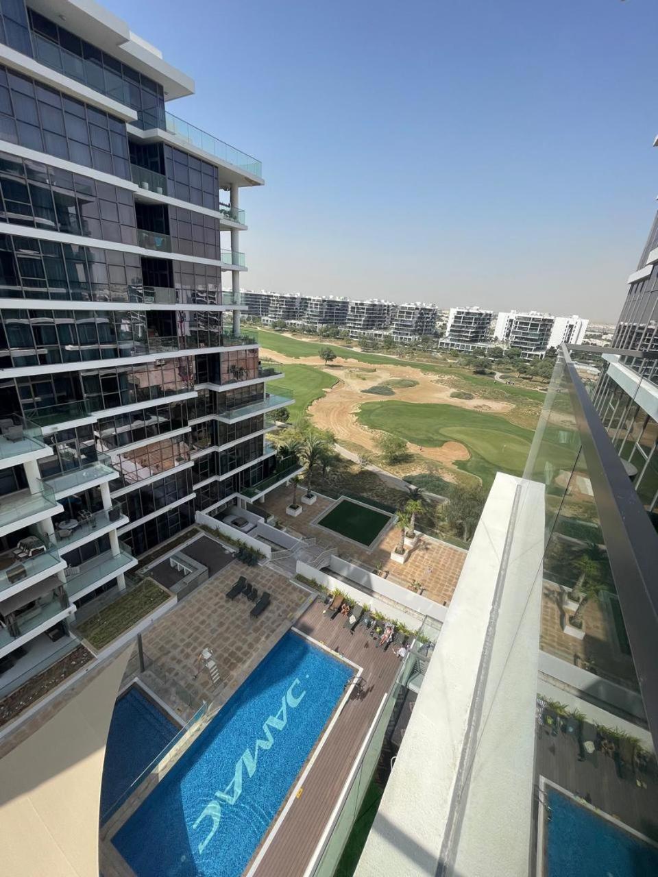 Apartment 1br Golf & Pool View Amenities