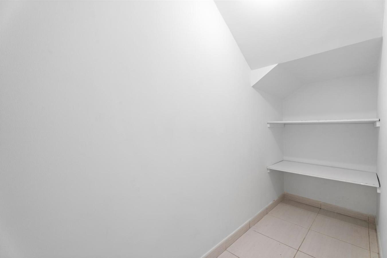 Apartment Whole 3 Bedroom With Maids Room House - The Springs - Privat Garden