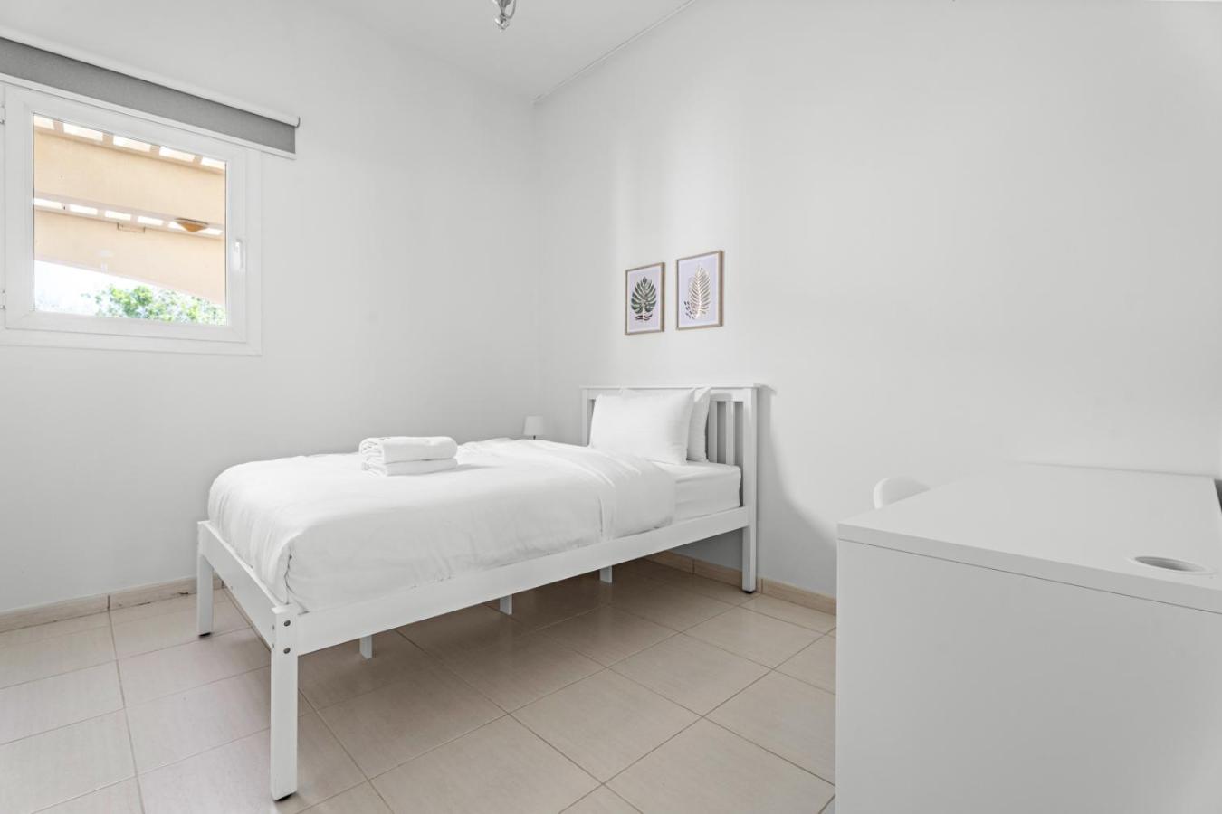Whole 3 Bedroom With Maids Room House - The Springs - Privat Garden * Dubai