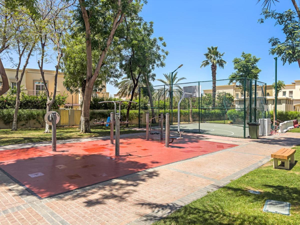 Apartment Whole 3 Bedroom With Maids Room House - The Springs - Privat Garden