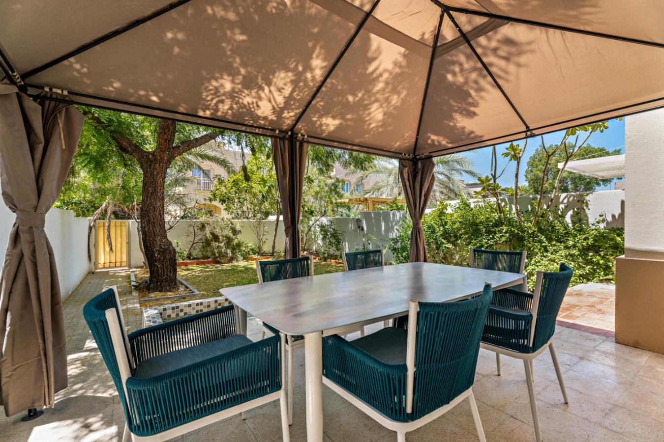 Apartment Whole 3 Bedroom With Maids Room House - The Springs - Privat Garden