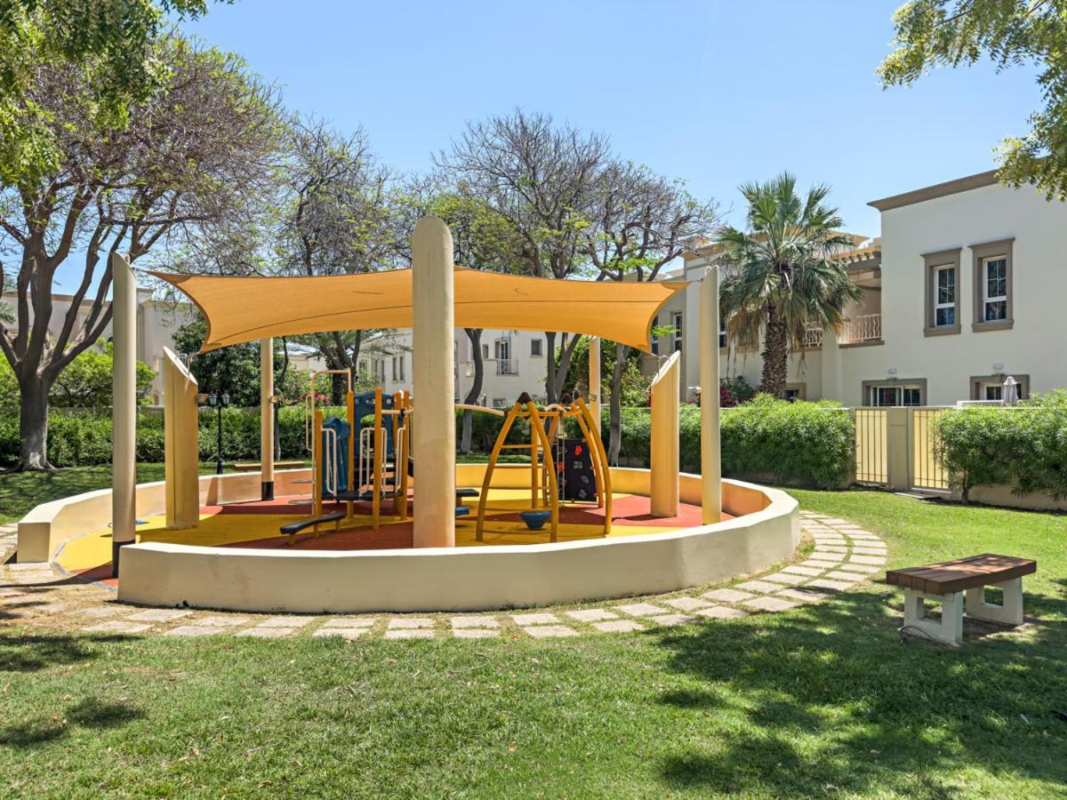 Whole 3 Bedroom With Maids Room House - The Springs - Privat Garden Apartment