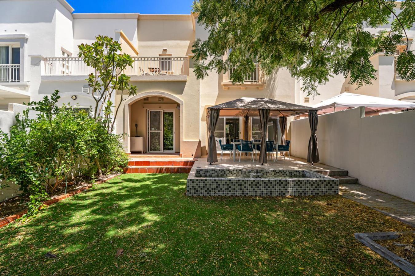 Apartment Whole 3 Bedroom With Maids Room House - The Springs - Privat Garden