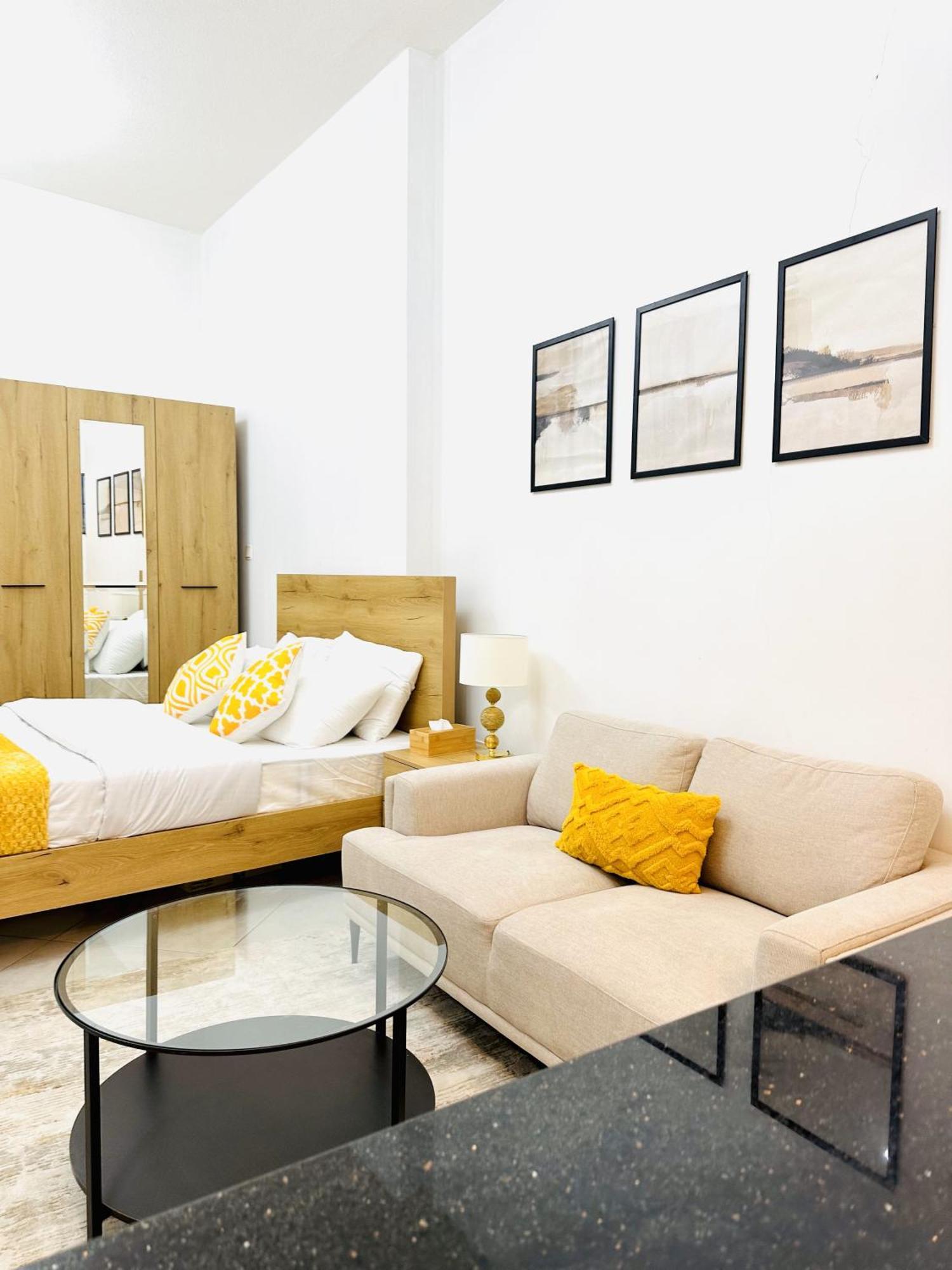 Elegant Studio: Your Perfect In Apartment