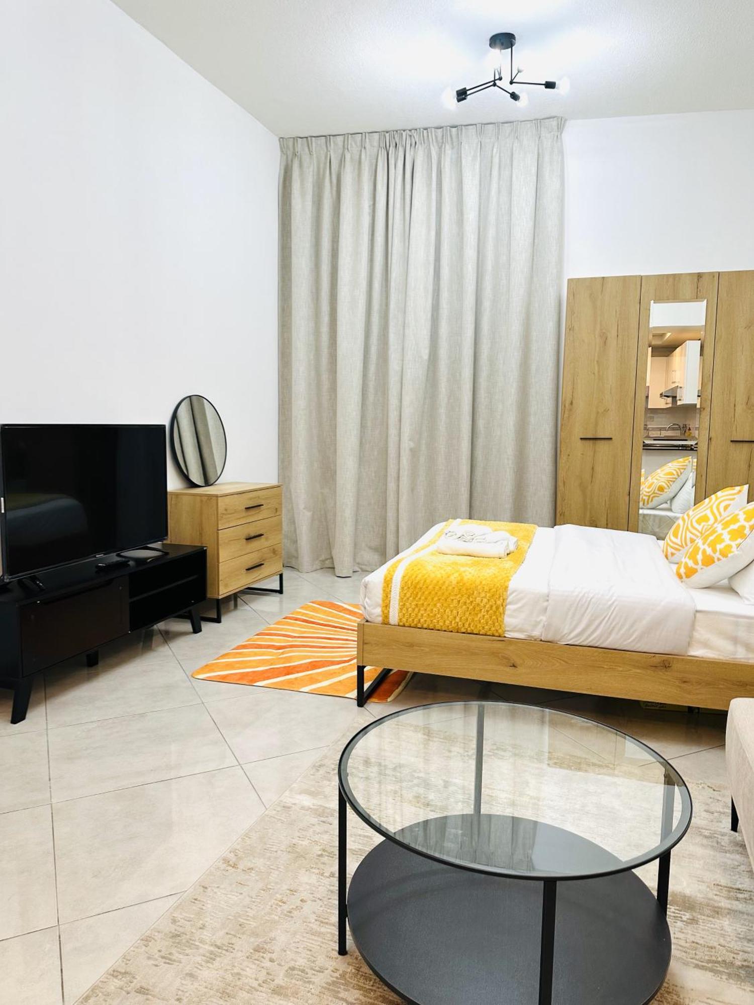 Elegant Studio: Your Perfect In Apartment Dubai